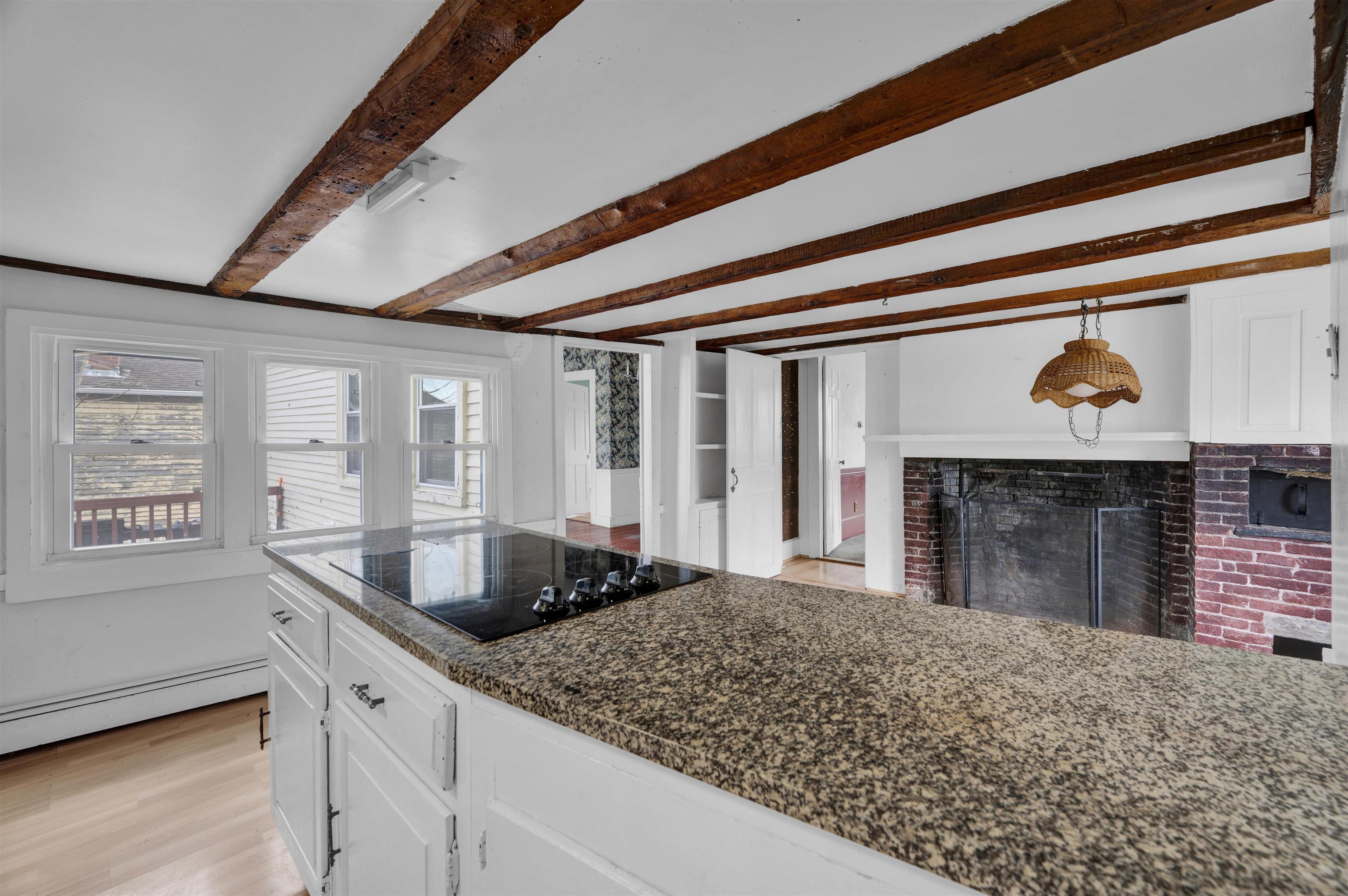 357 Maplewood Ave, Portsmouth, NH 03801