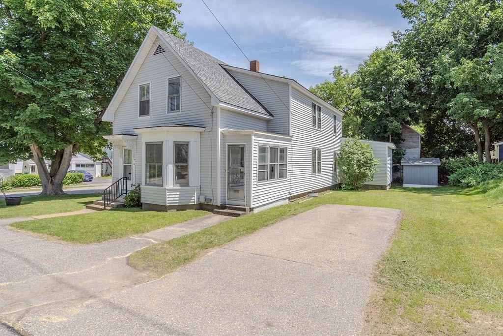 54 Maple St, Rochester, NH 03867