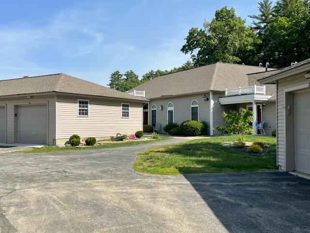 25 Lantern Ln, Kingston, NH 03848