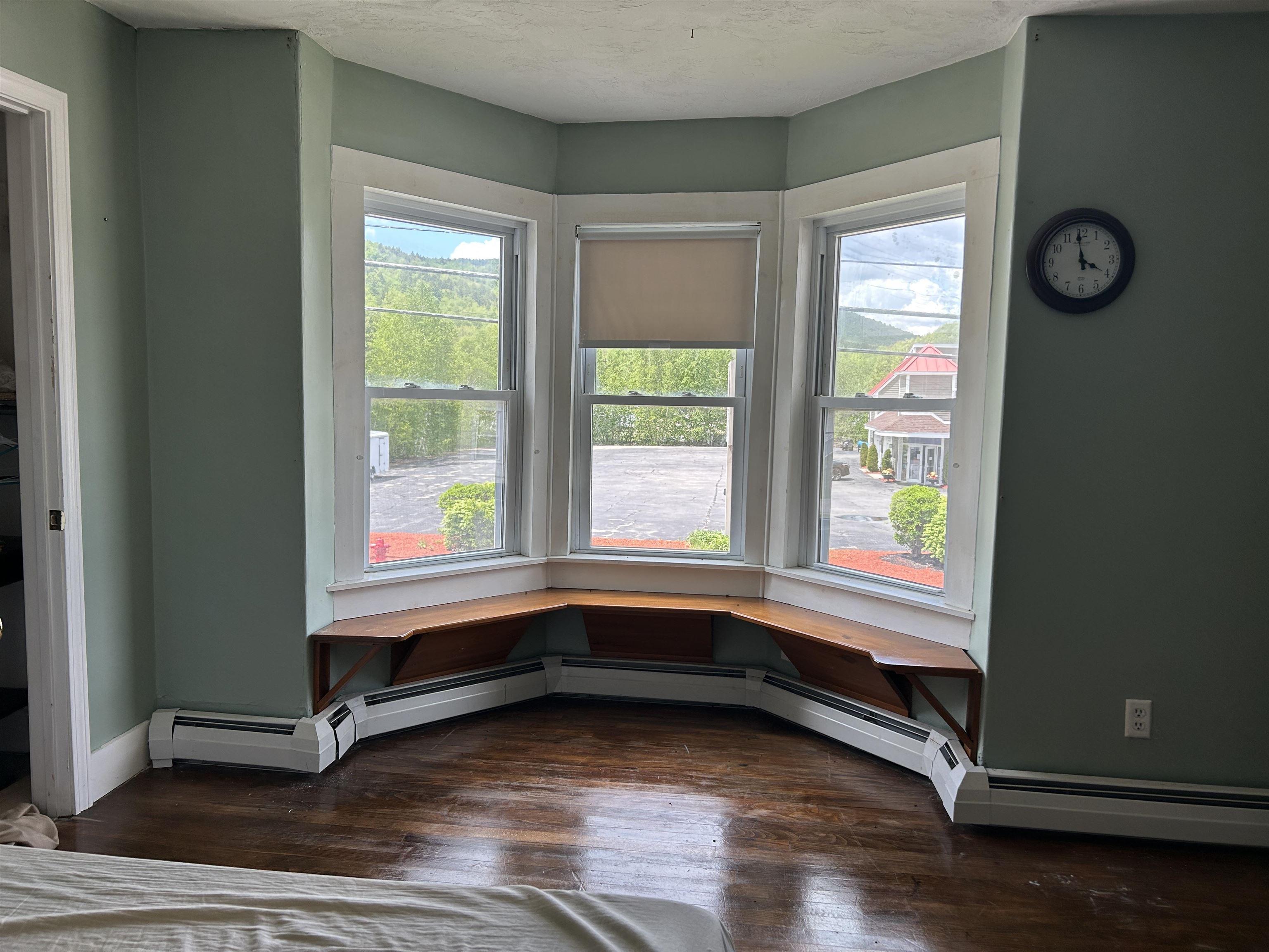 31 Glen Rd, Gorham, NH 03581