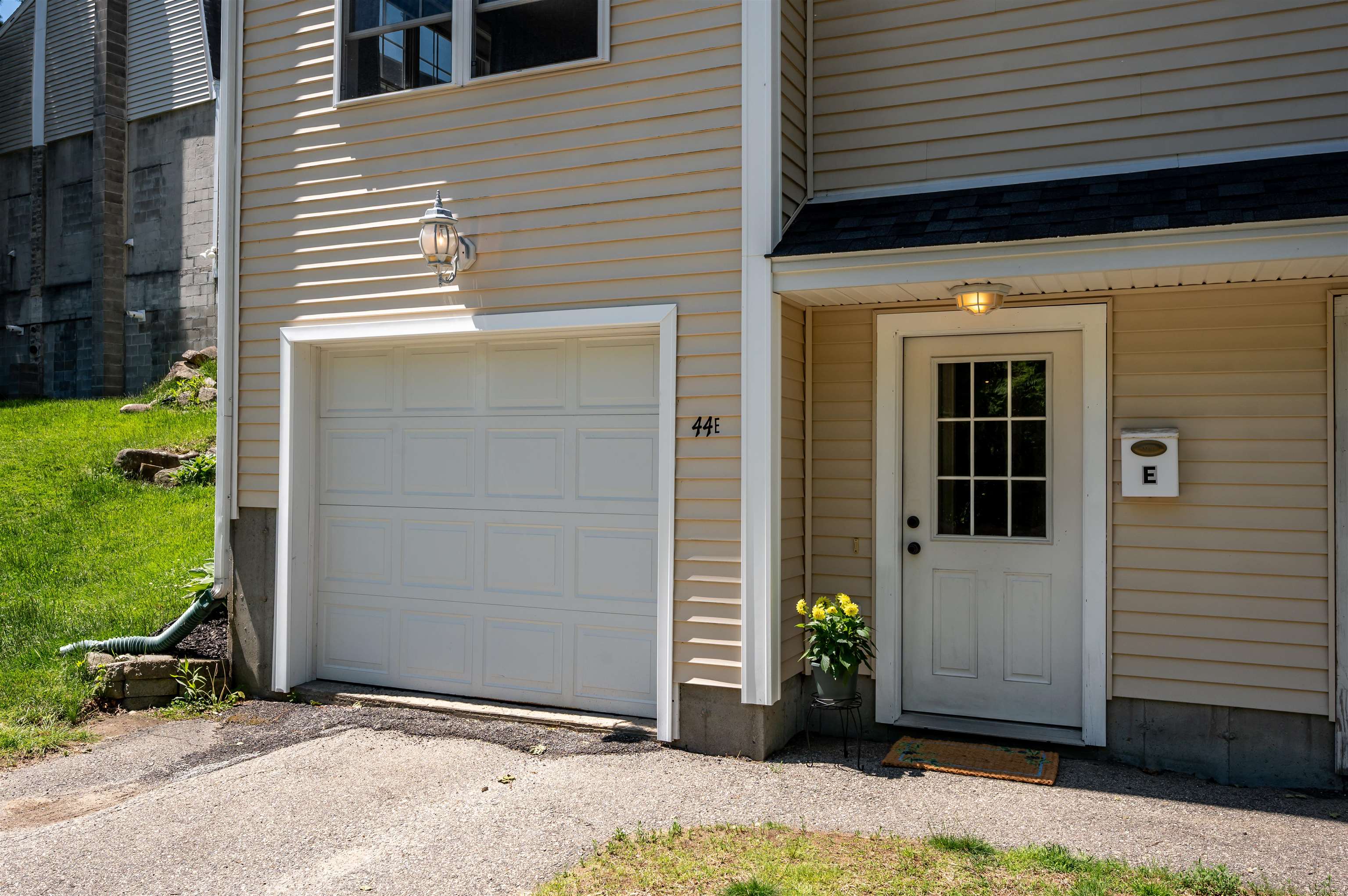 44 Church St #E, Rochester, NH 03839
