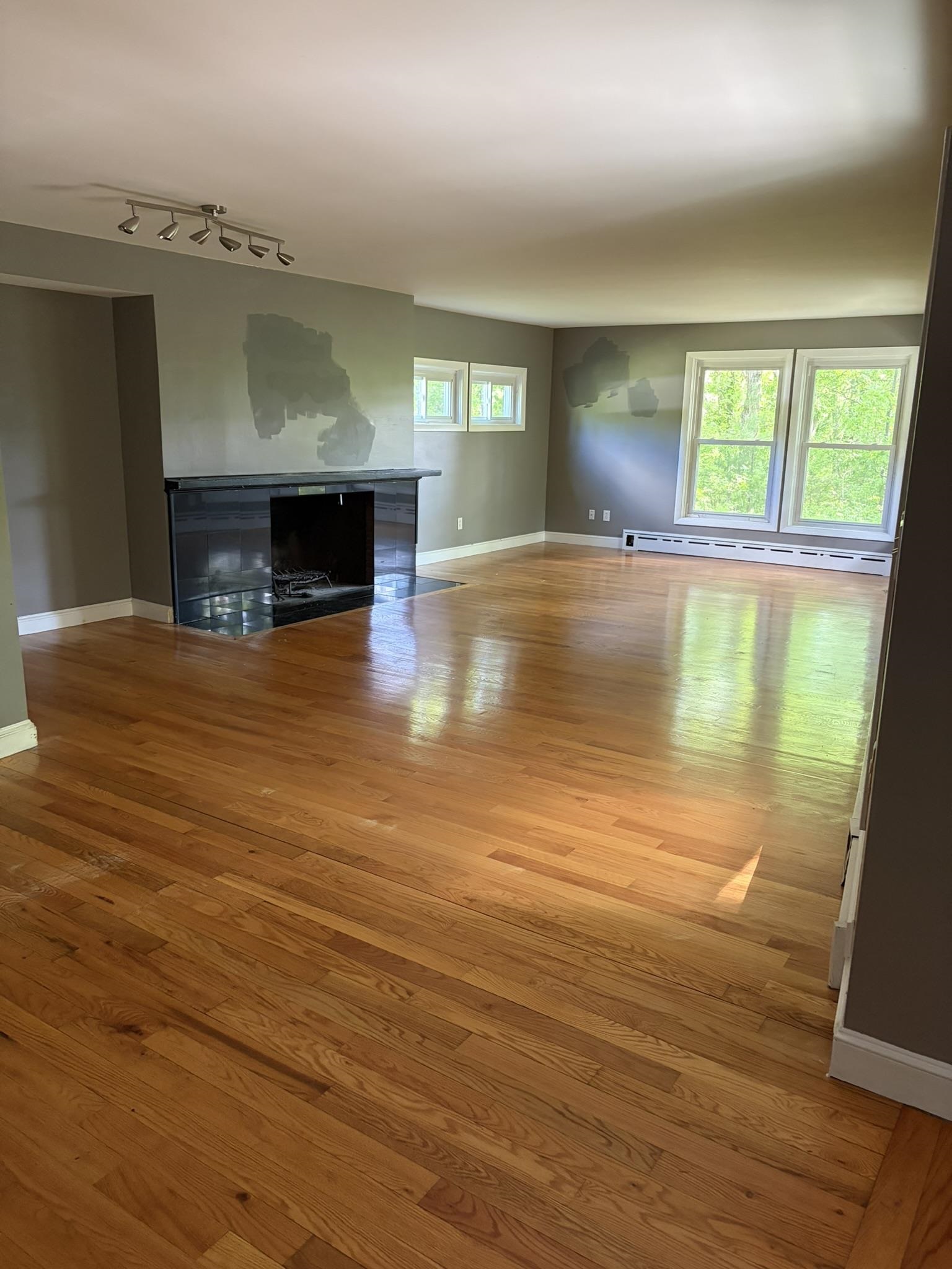 17 Hampstead Rd, Salem, NH 03079