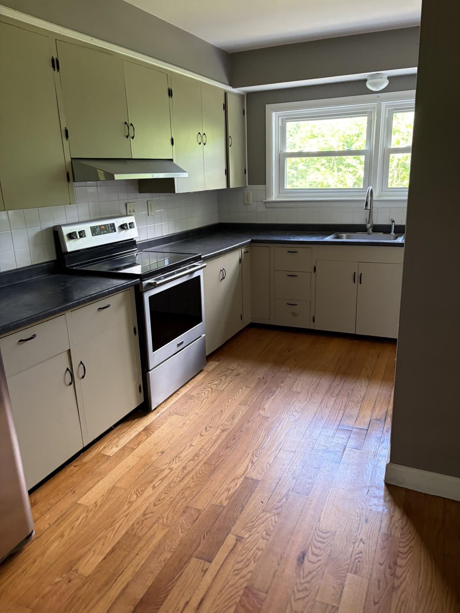 17 Hampstead Rd, Salem, NH 03079