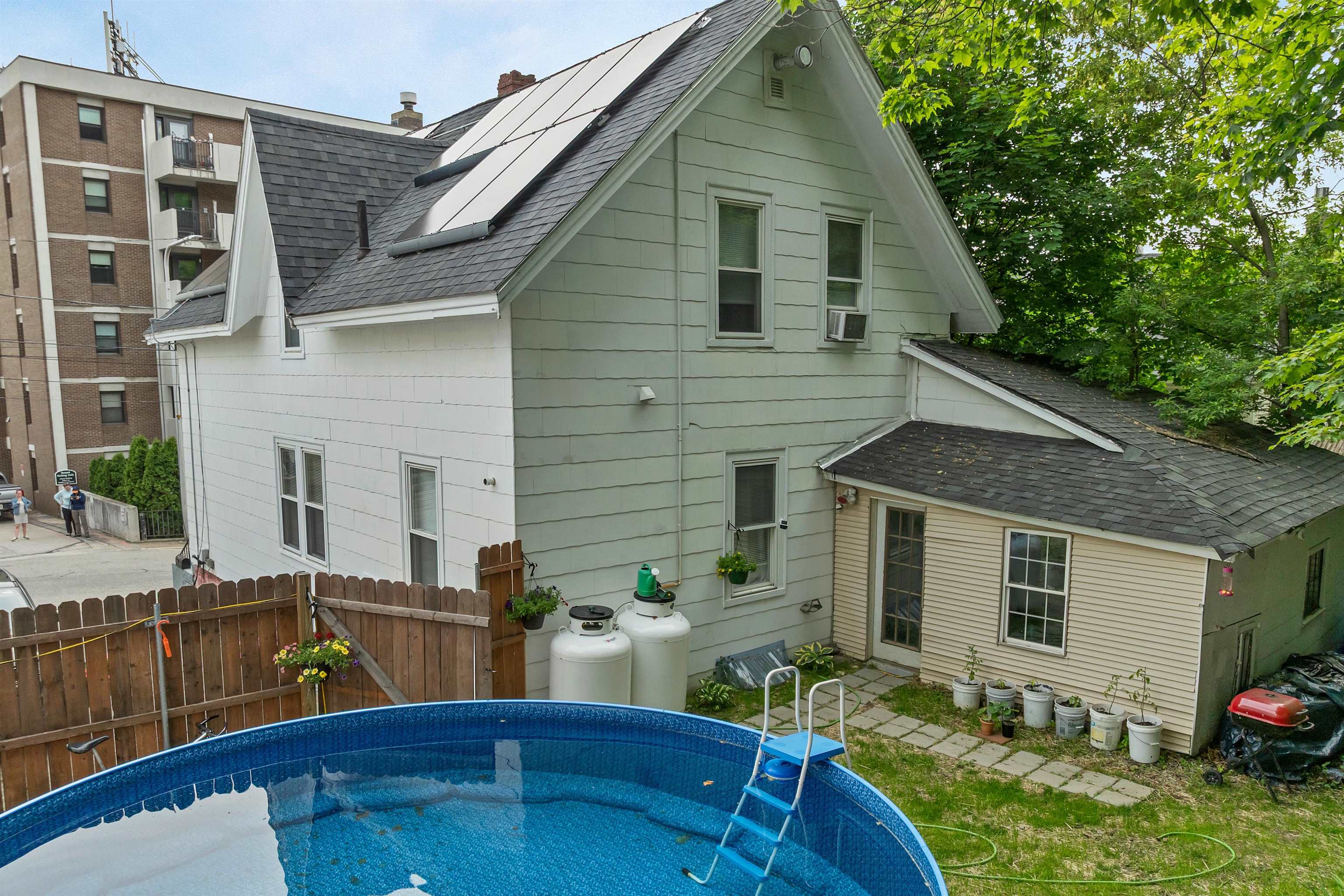 20 Baldwin St, Laconia, NH 03246