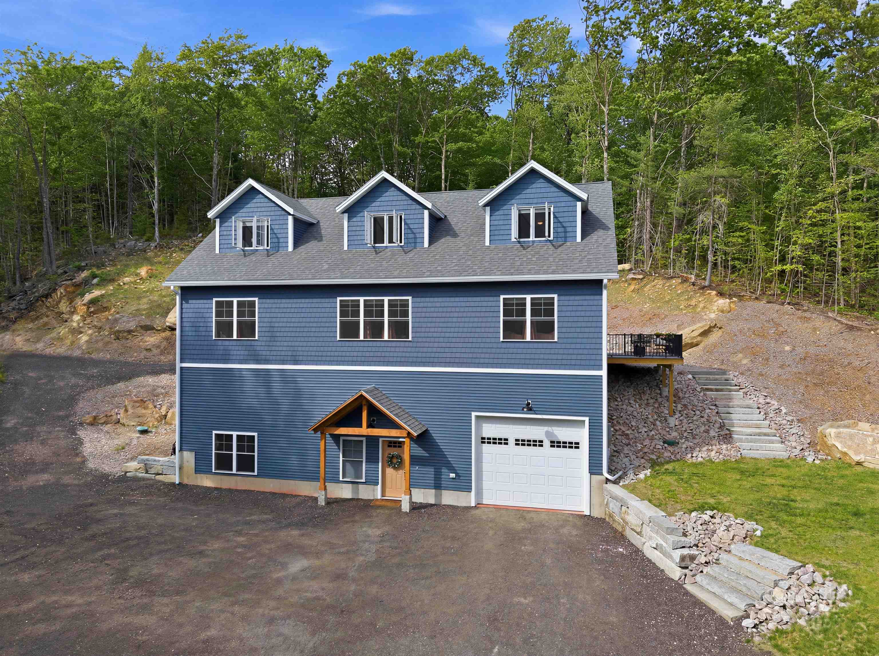 359 N Hidden Lake Rd, Stoddard, NH 03464