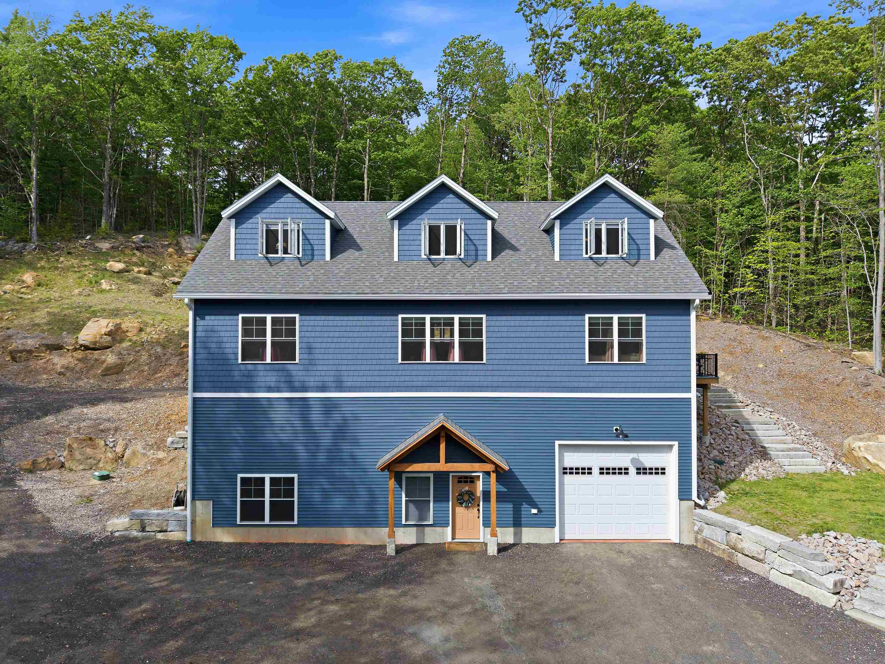 359 N Hidden Lake Rd, Stoddard, NH 03464