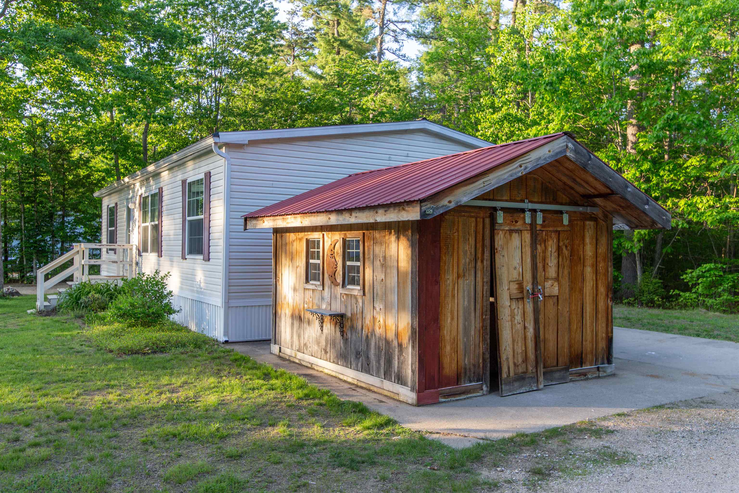38 Bookholz Way, Tamworth, NH 03886