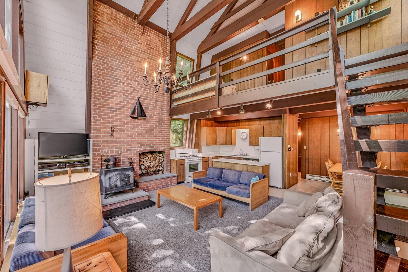 307 Swiftwater Cir, Haverhill, NH 03785