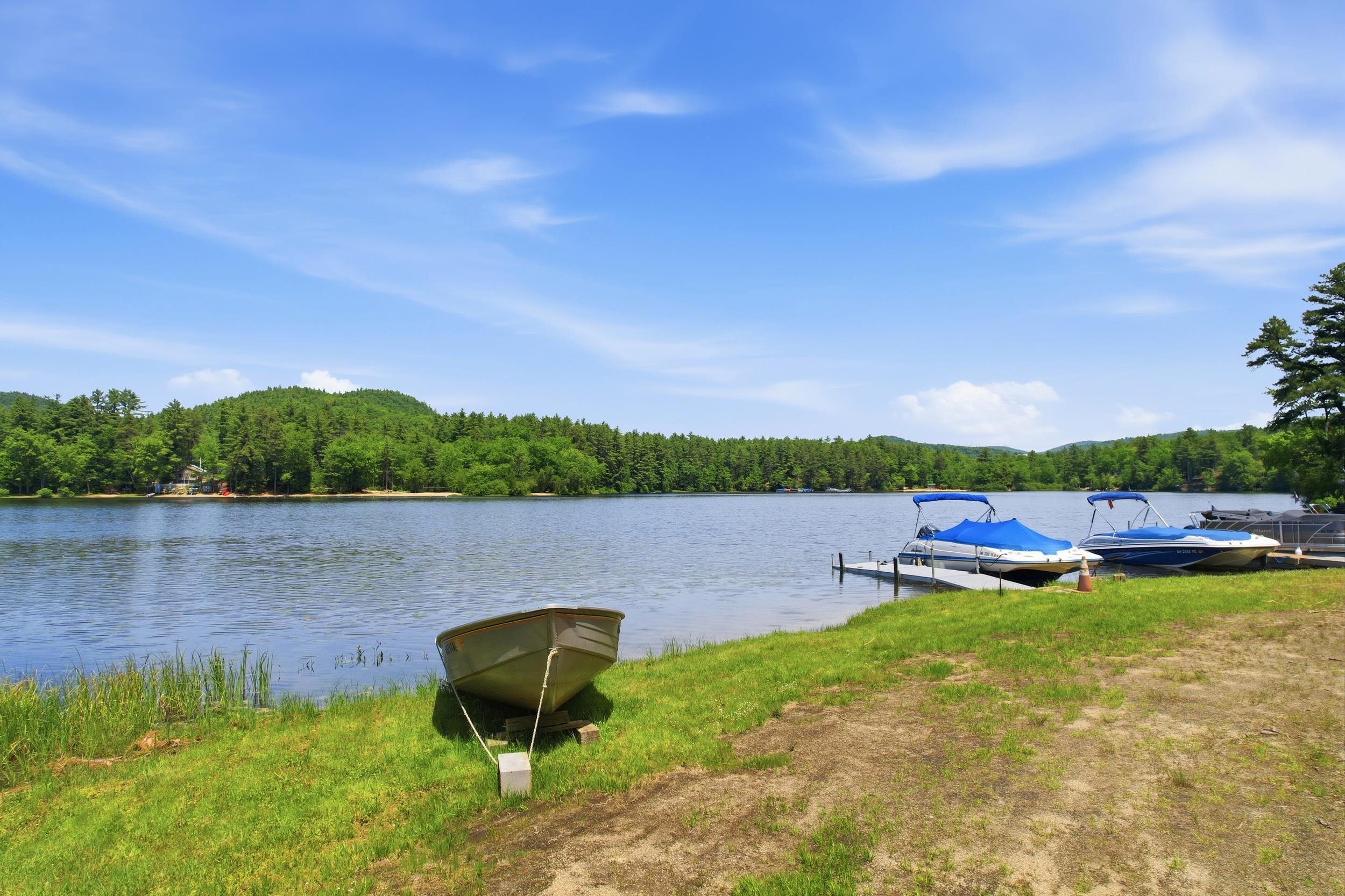 Lake access area