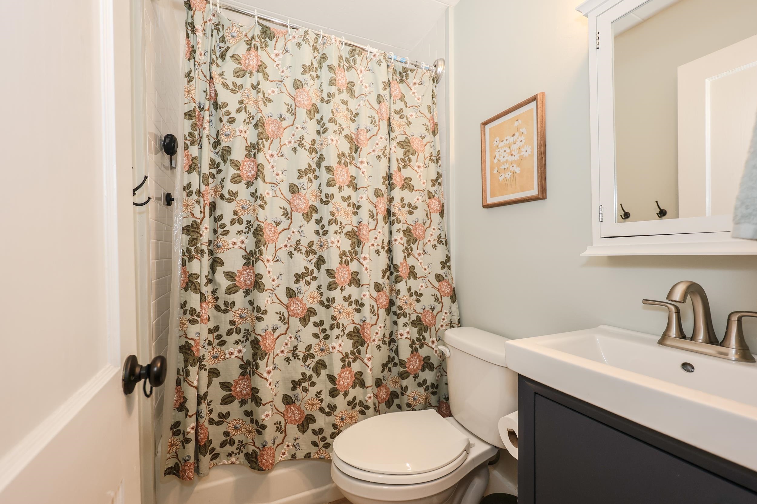 24 Gorham St, Manchester, NH 03102