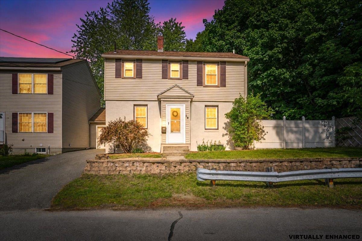 14 9th St, Nashua, NH 03060