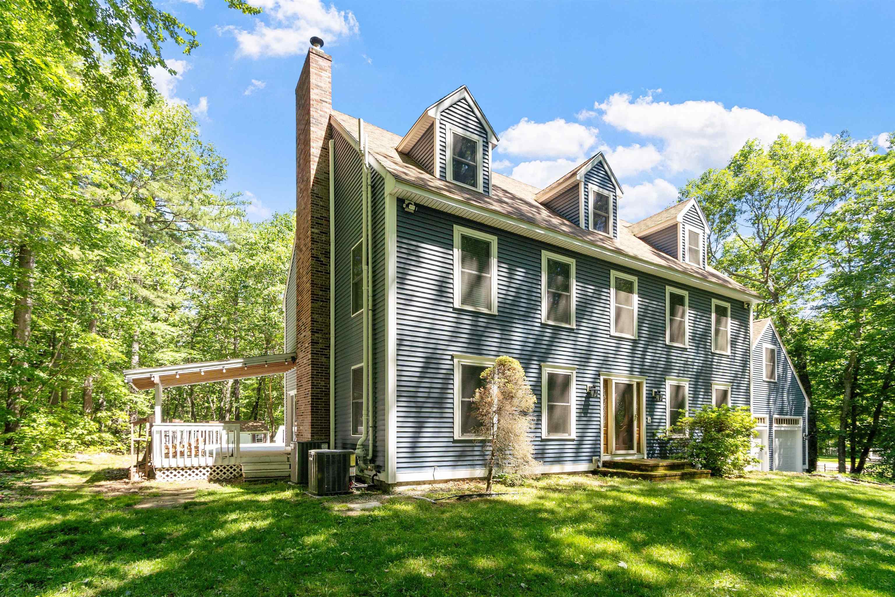 2 Dubeau Dr, Derry, NH 03038
