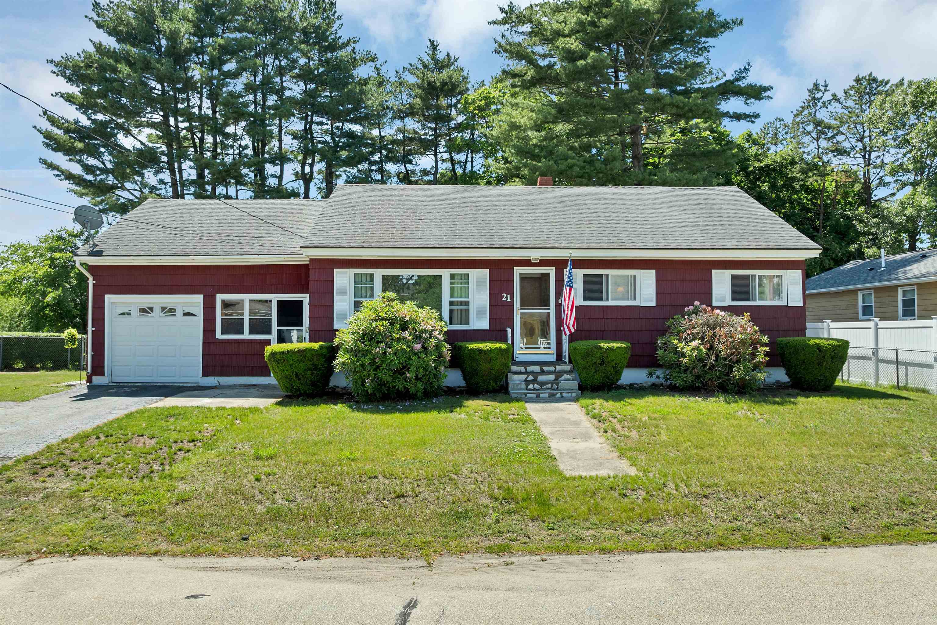 Nashua NH&nbsp;Home for sale $$480,000 $429 per sq.ft.
