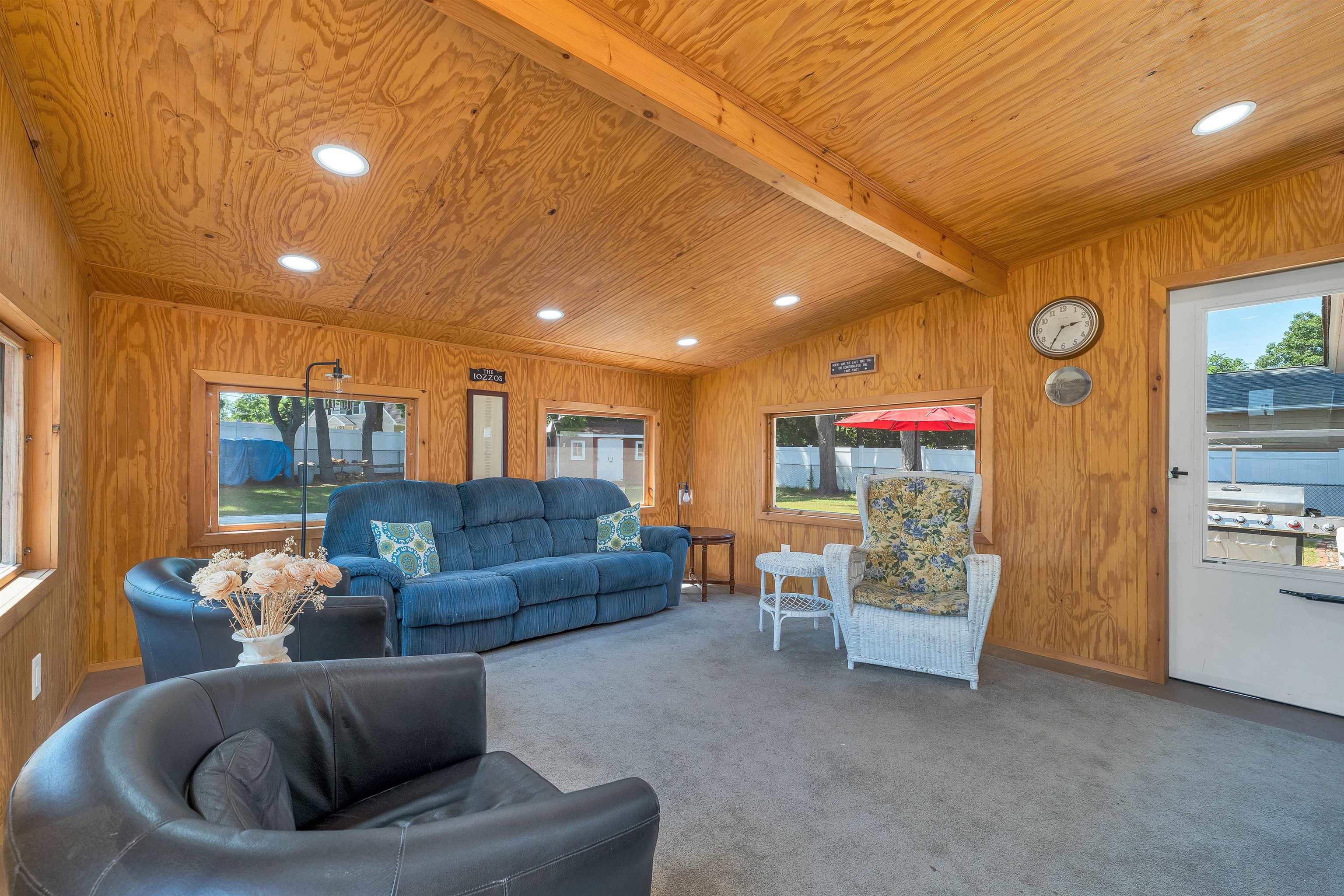21 Acton St, Nashua, NH 03060