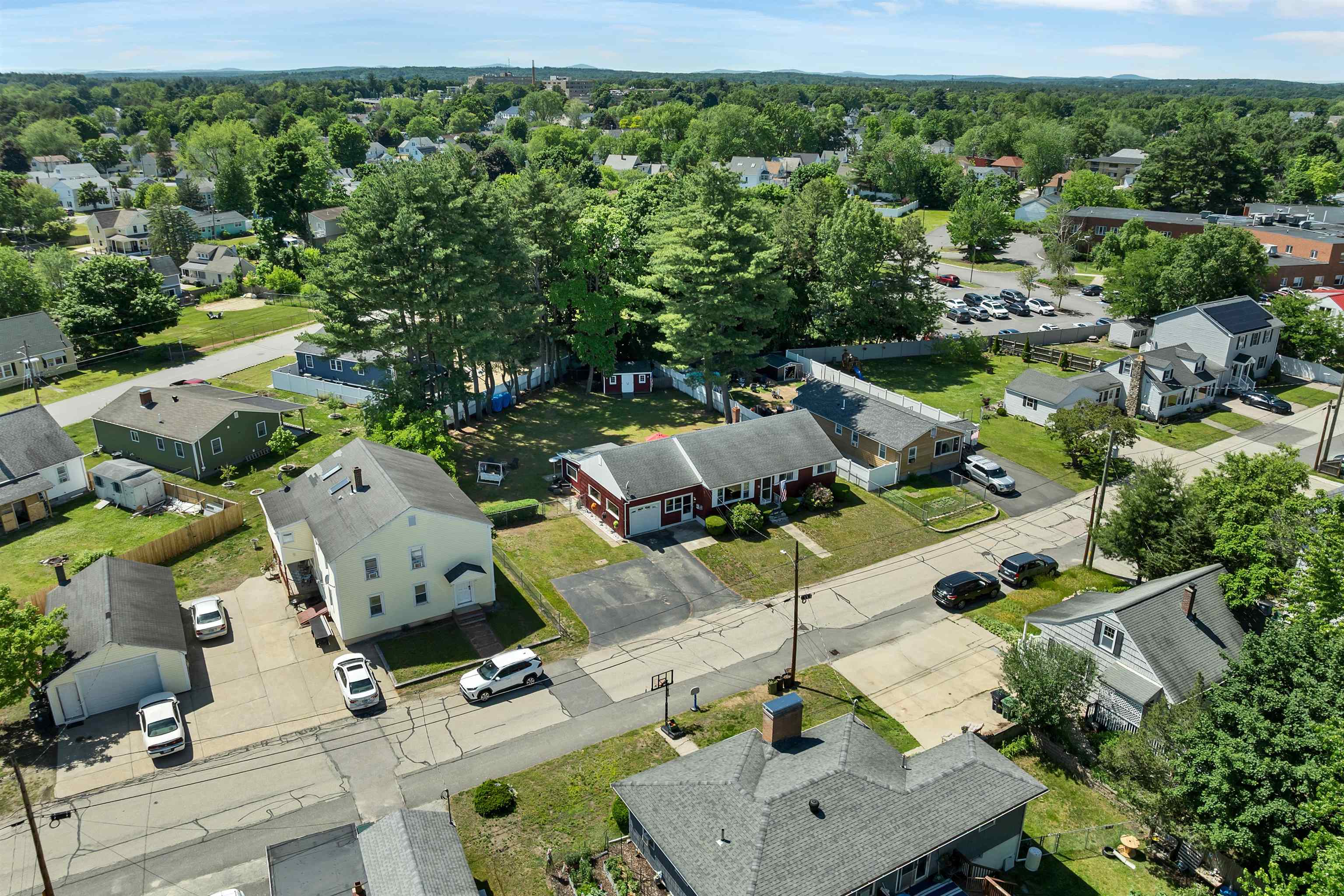 21 Acton St, Nashua, NH 03060
