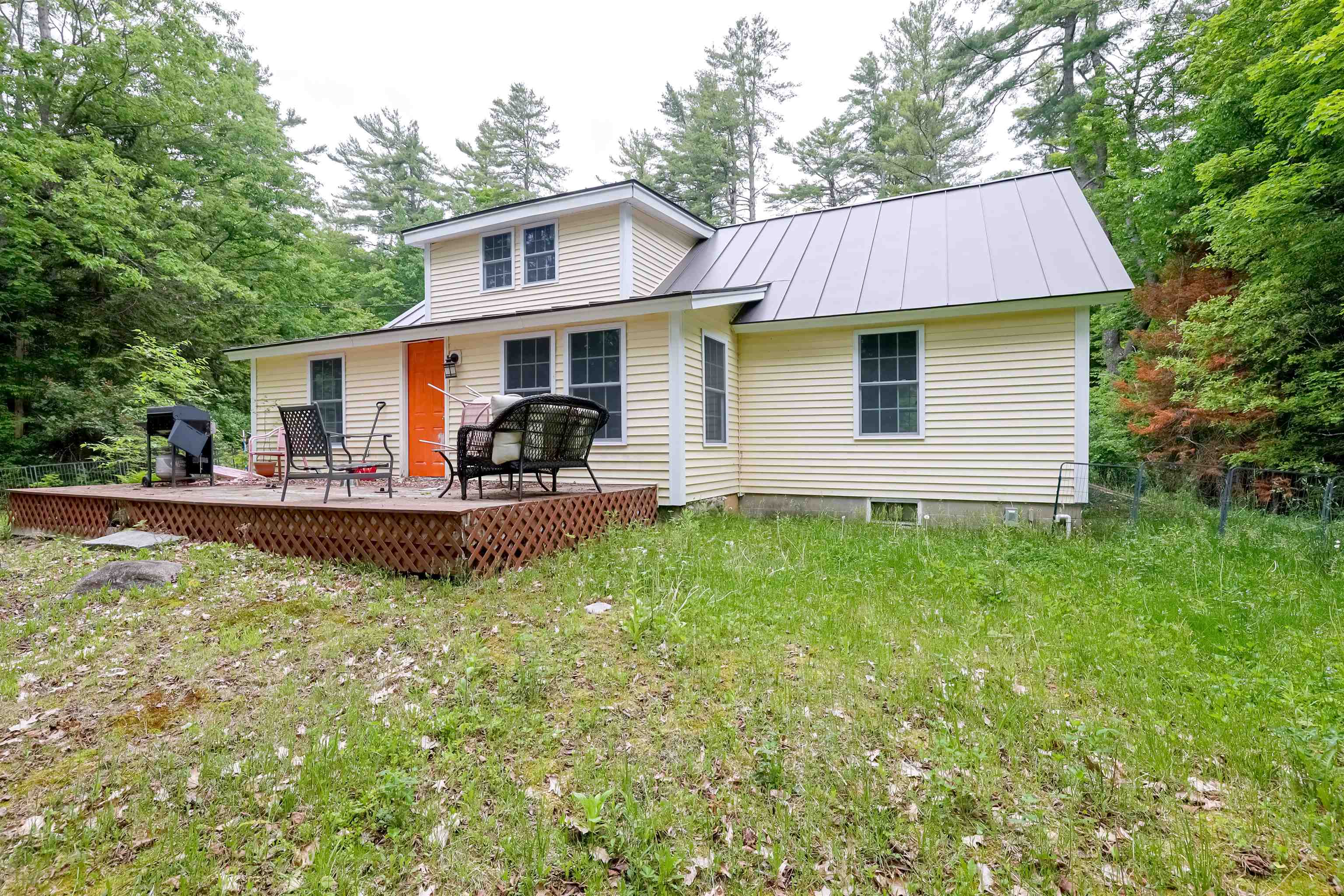 136 Prospect Hill Rd, Sunapee, NH 03782