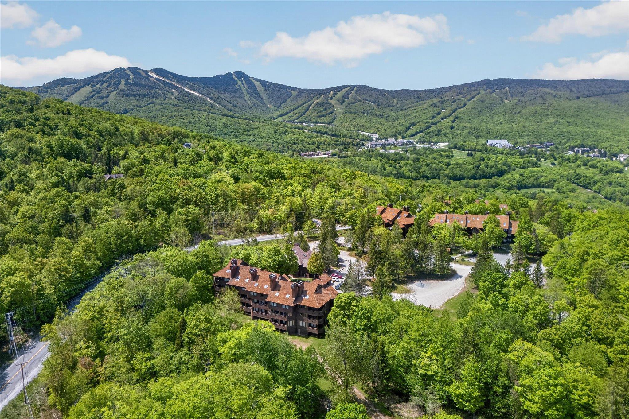 Killington VT&nbsp;Condo for sale $$289,000 $462 per sq.ft.