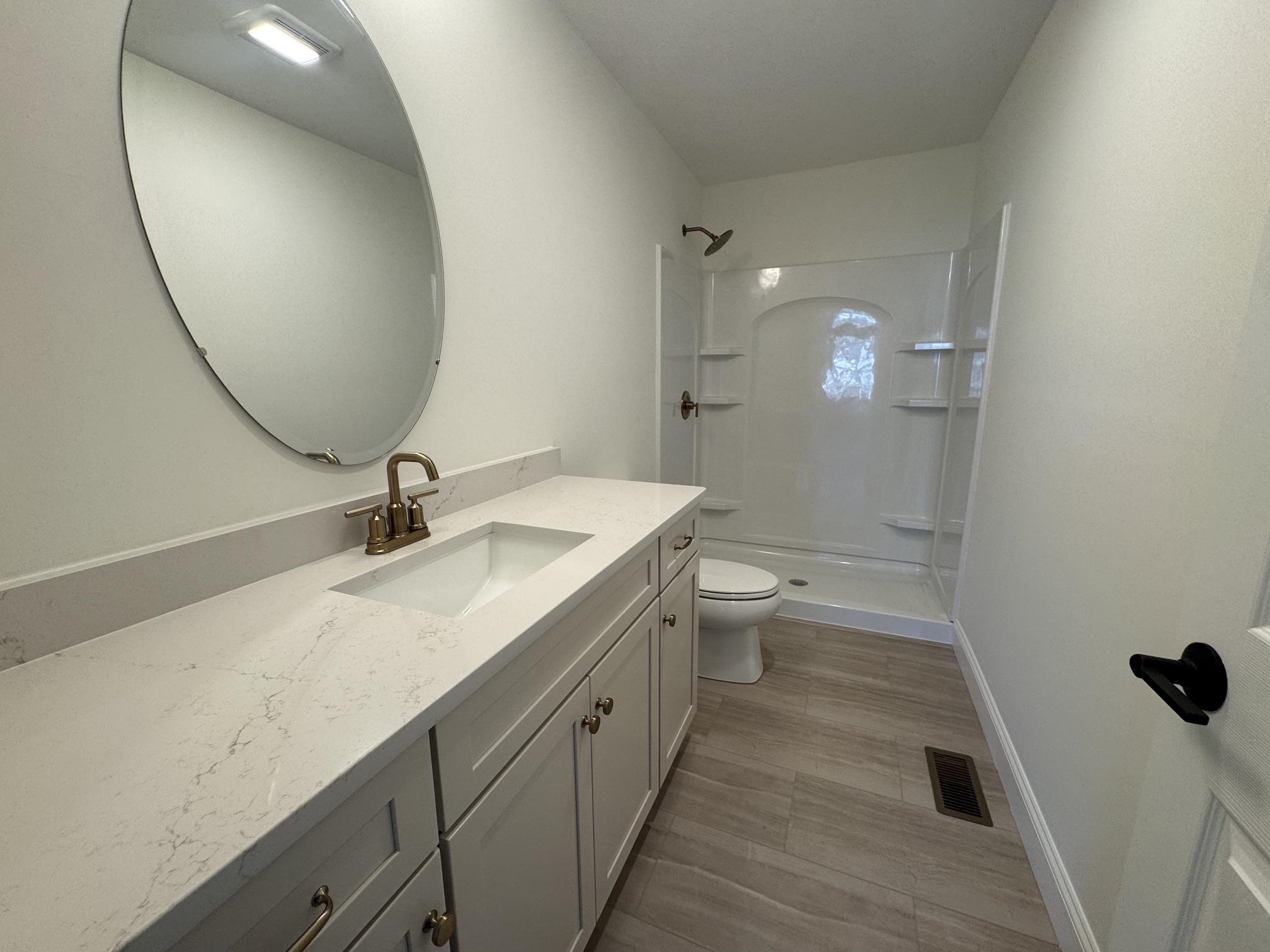 7C Dearborn Cir, Goffstown, NH 03045