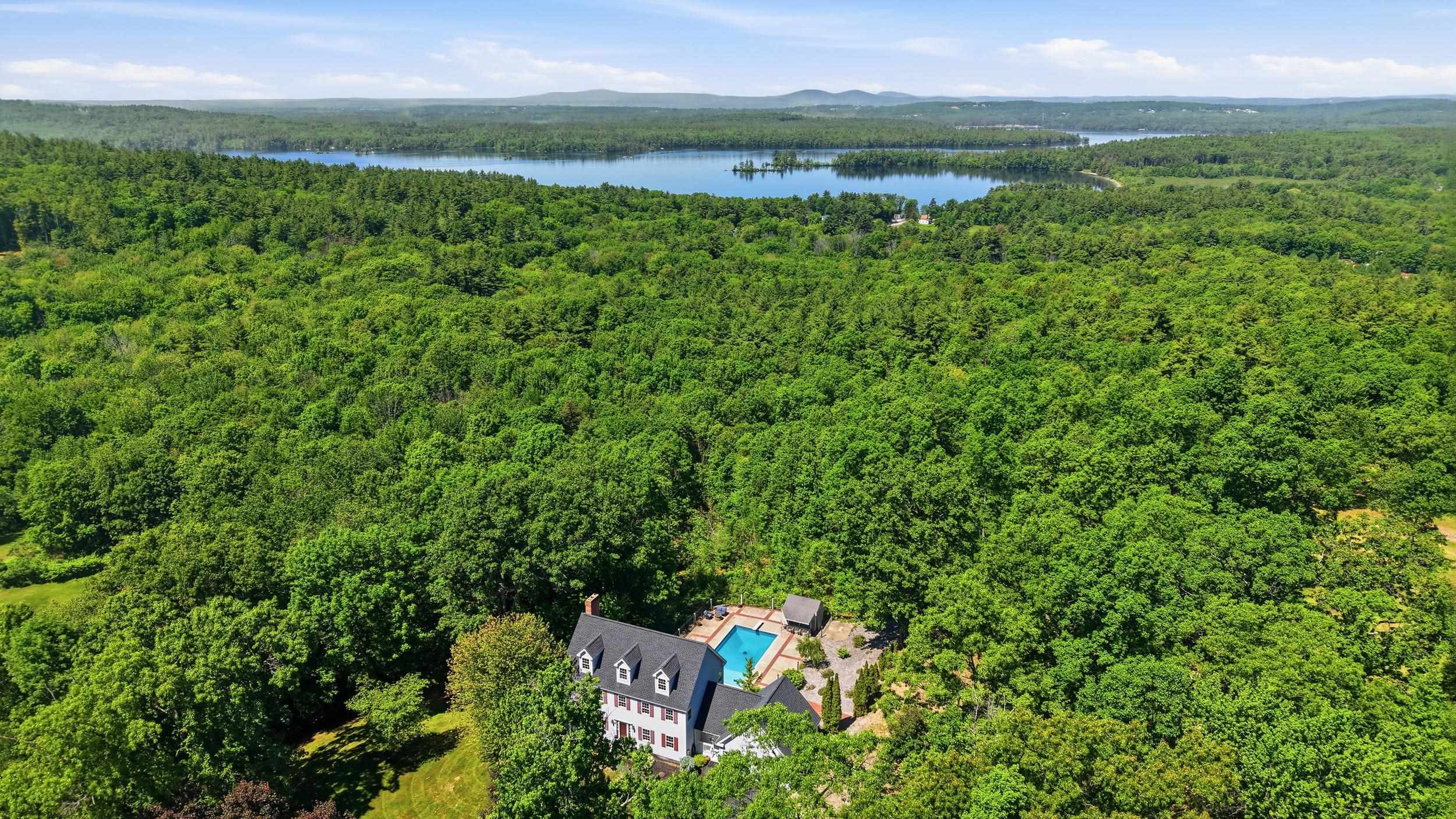 74 Noll's Farm Rd, Auburn, NH 03032