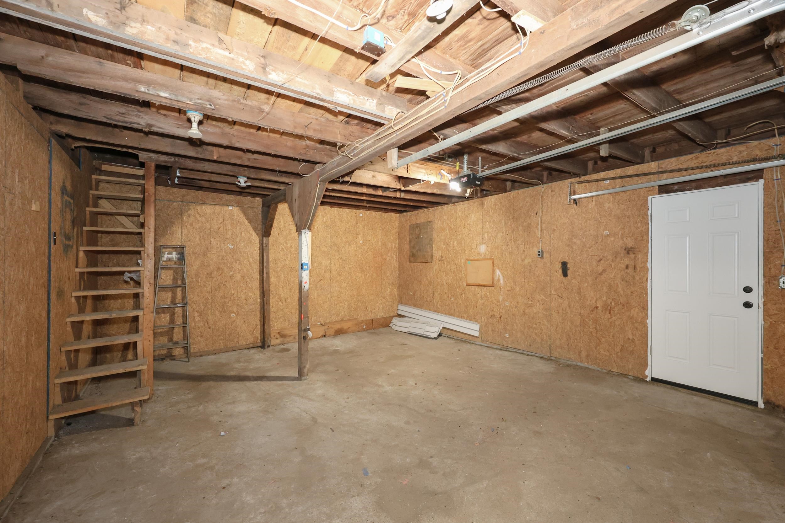 62 Park St, Franklin, NH 03235