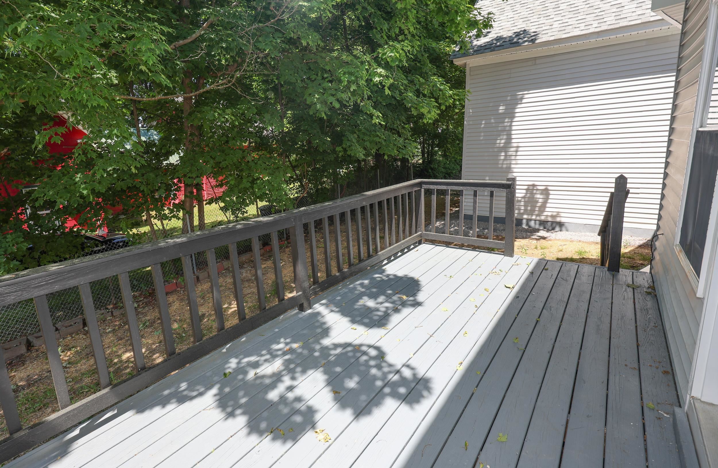 62 Park St, Franklin, NH 03235