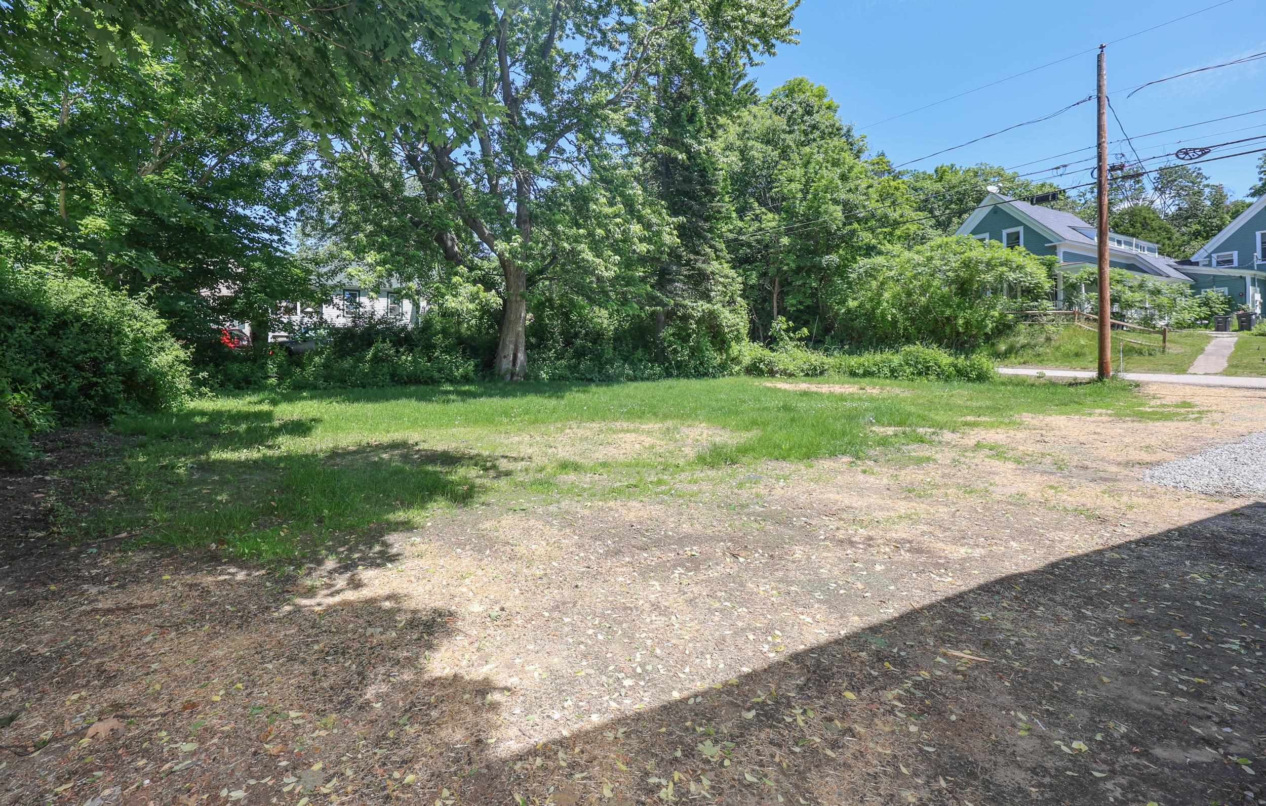 62 Park St, Franklin, NH 03235