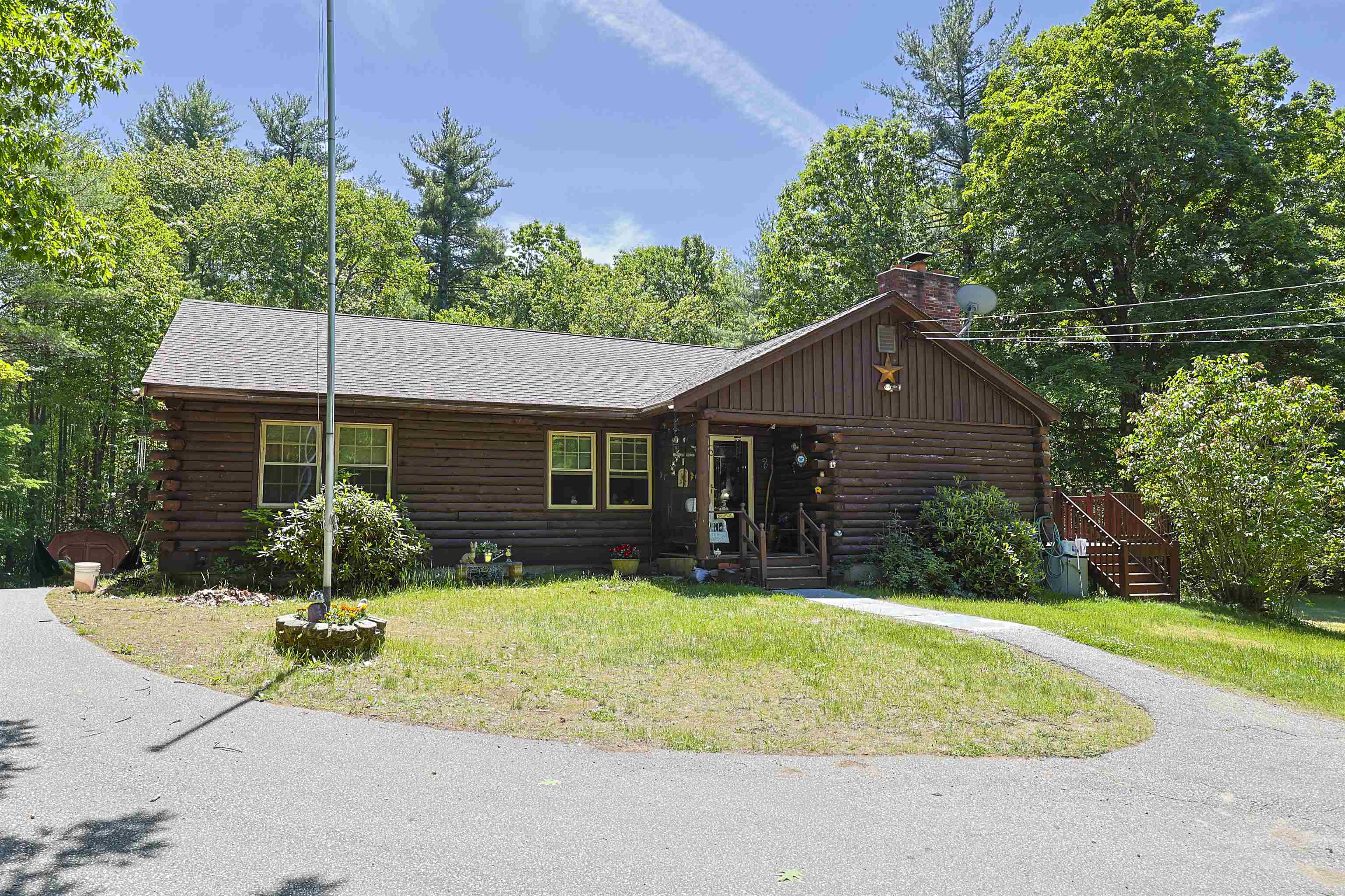 77 Bow St, Northwood, NH 03261
