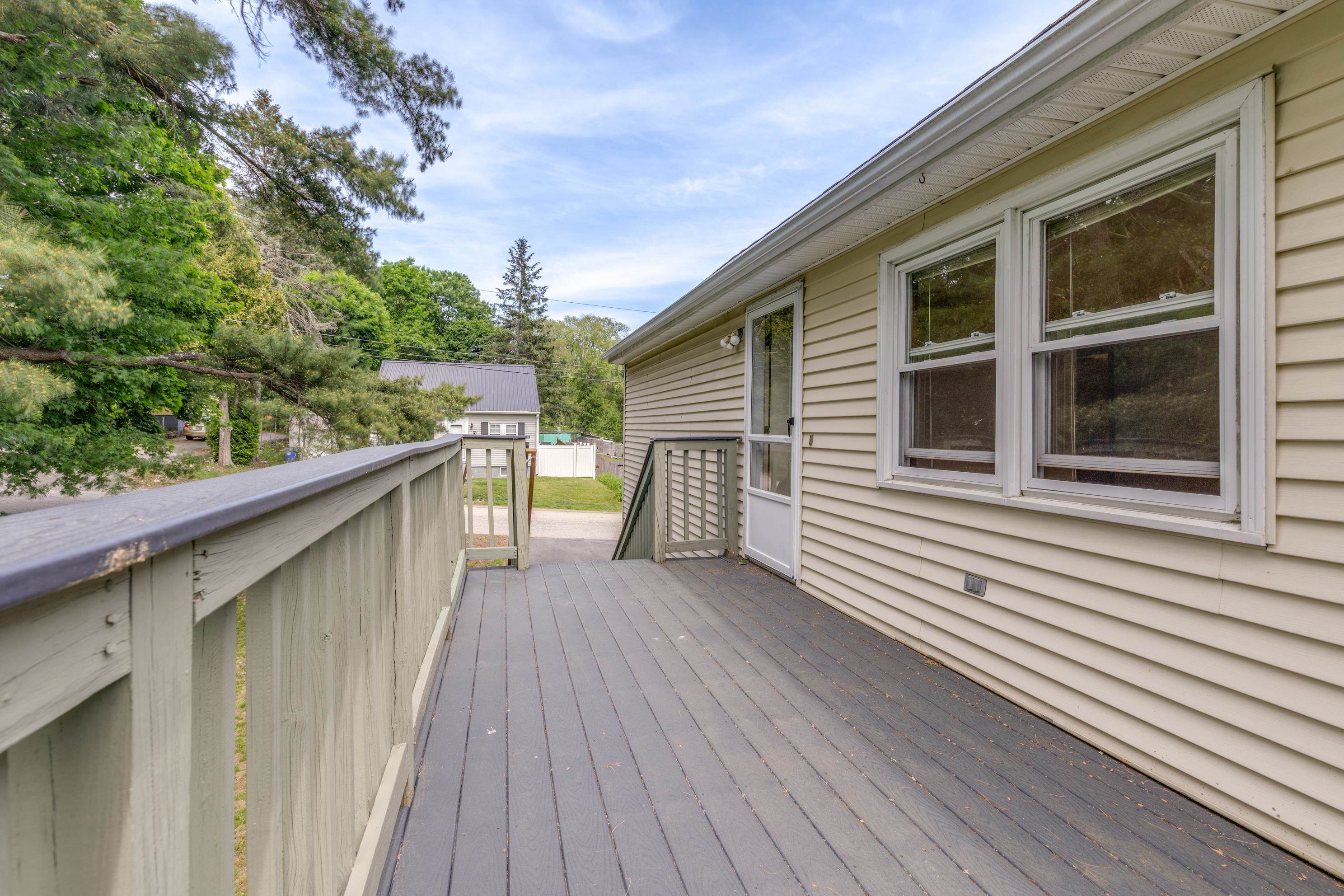 90-100 Dawson Ave, Manchester, NH 03104