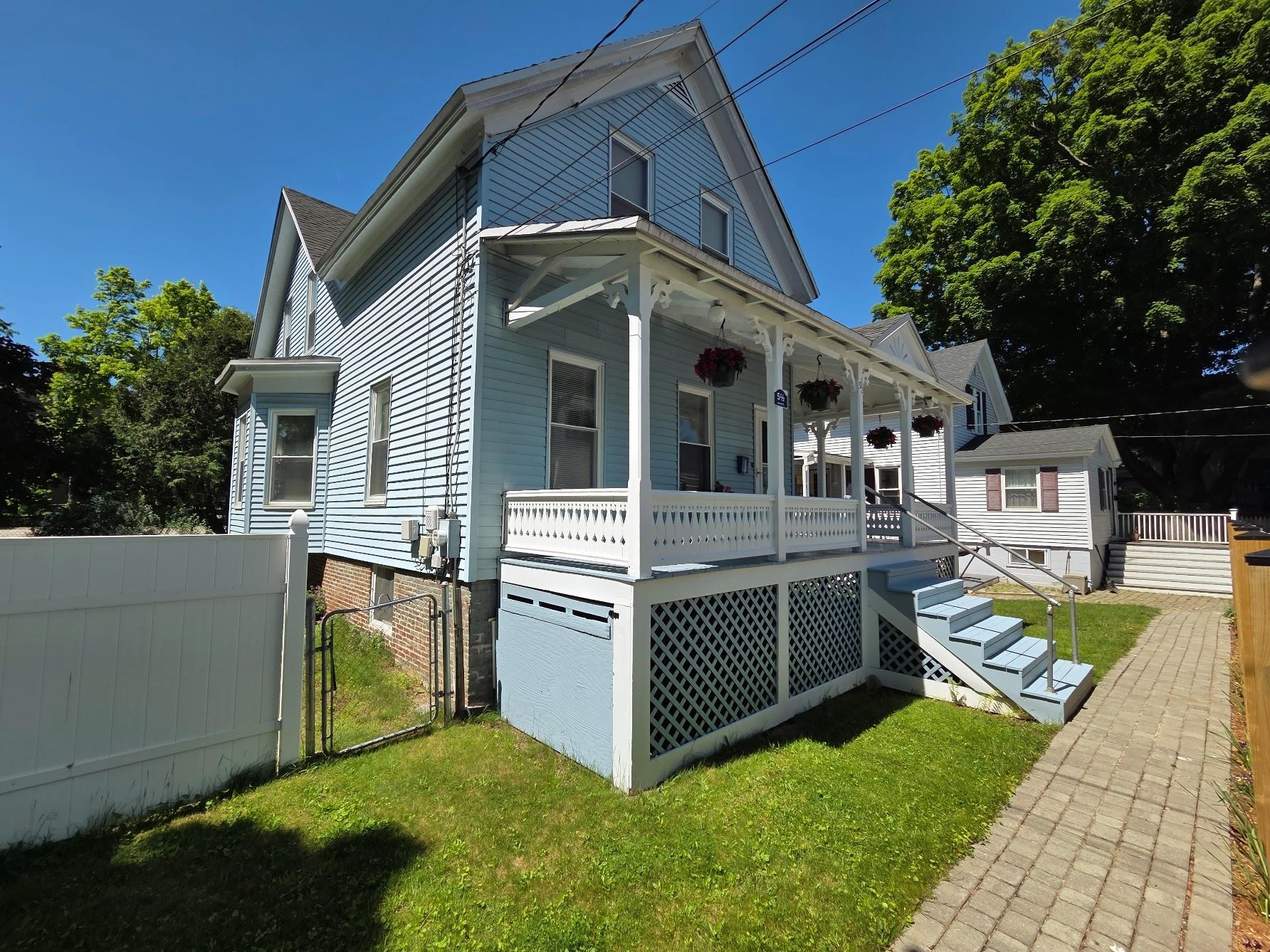 5 12 Lyndon St, Concord, NH 03301