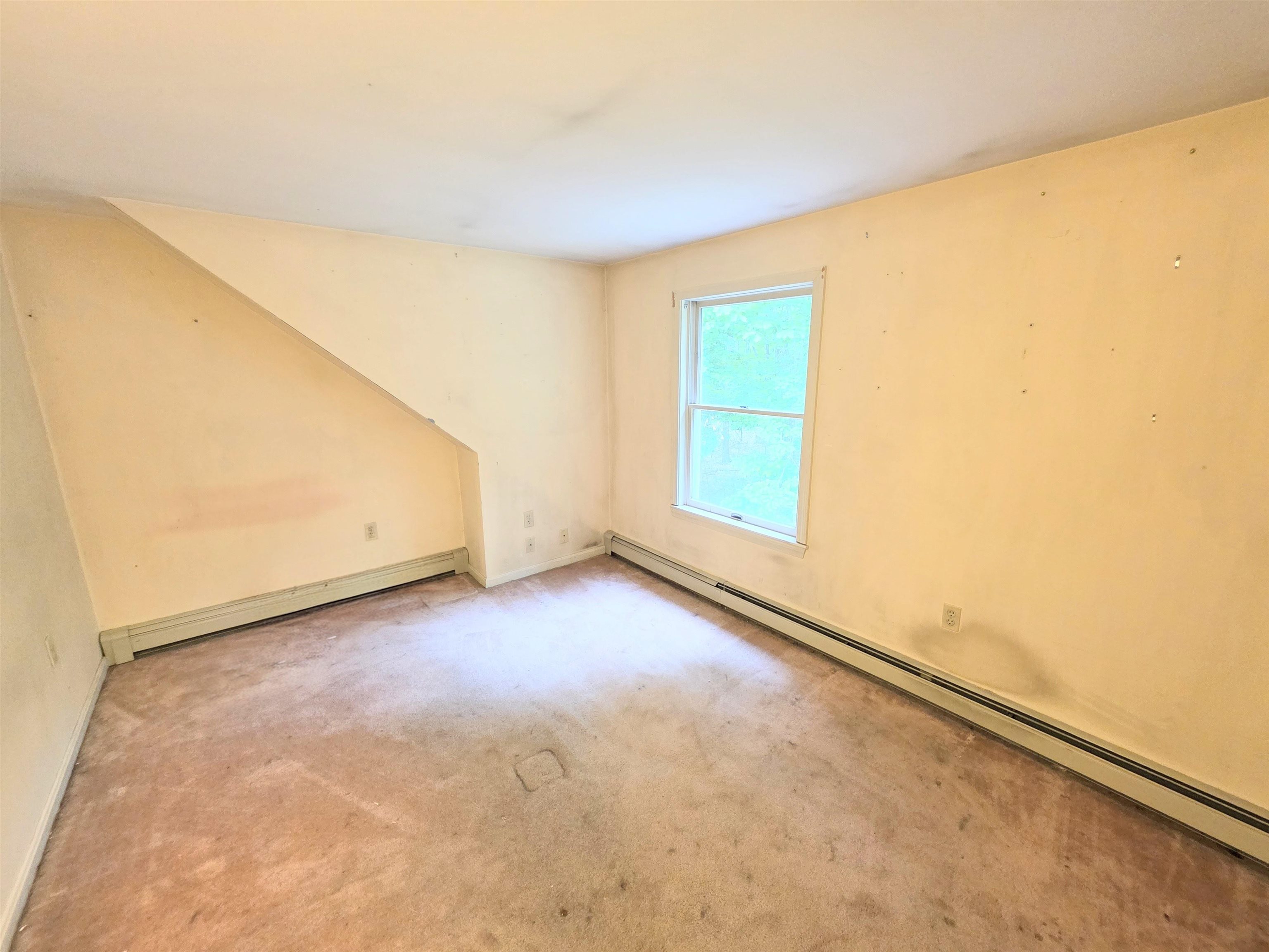 78 Tebbets Rd, Rochester, NH 03867