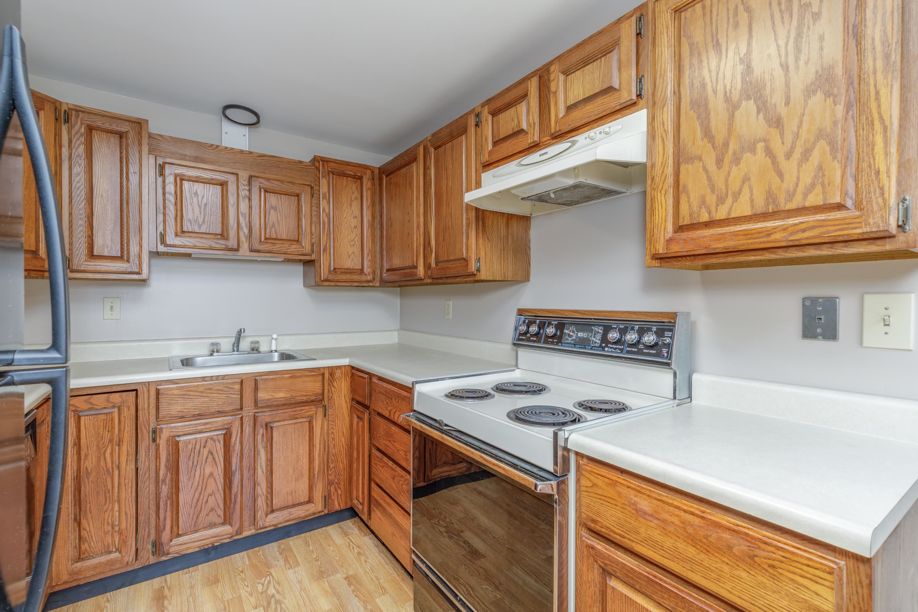 90 Dawson Ave, Manchester, NH 03104