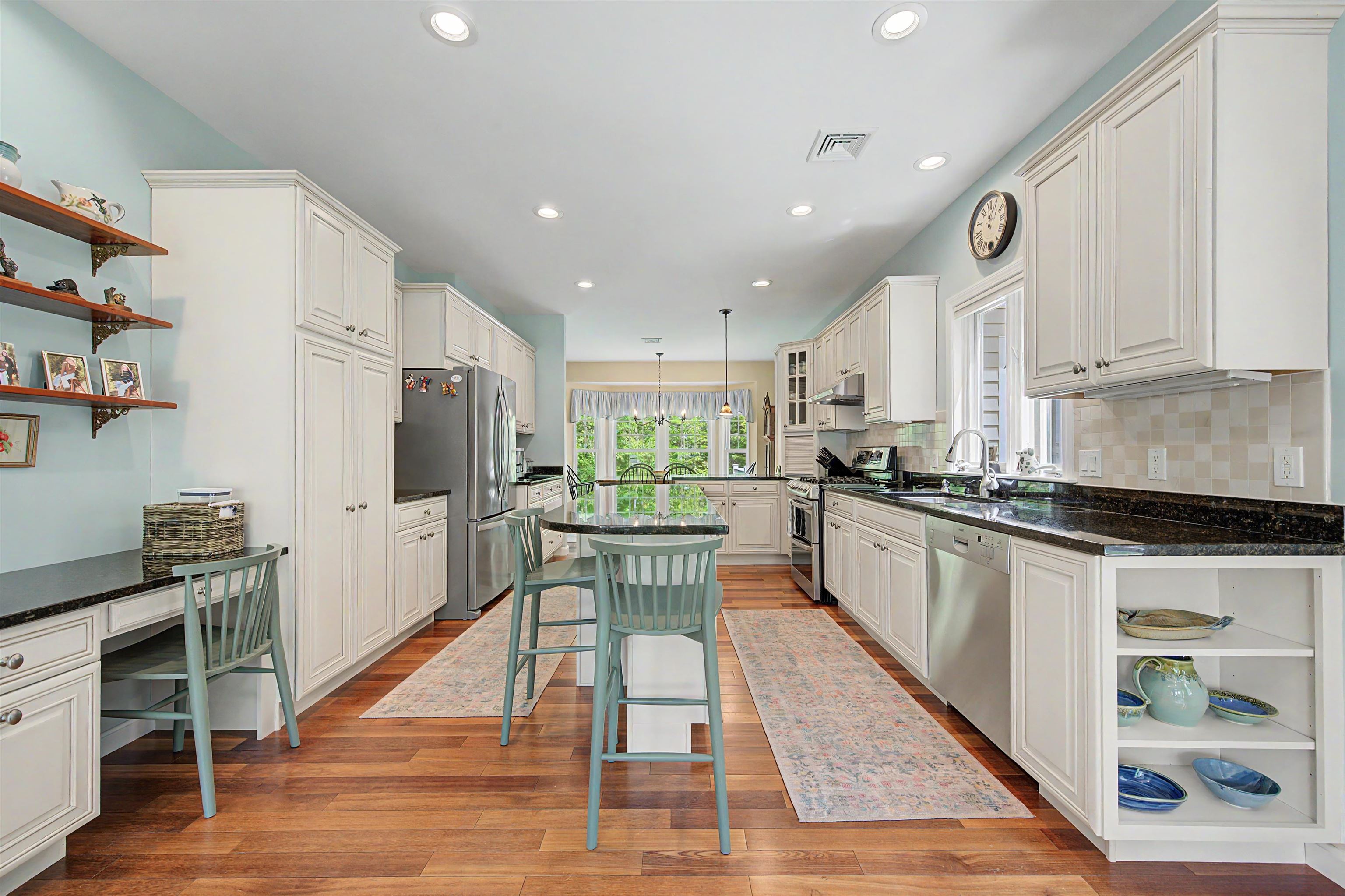 21 Conifer Ln, New London, NH 03257