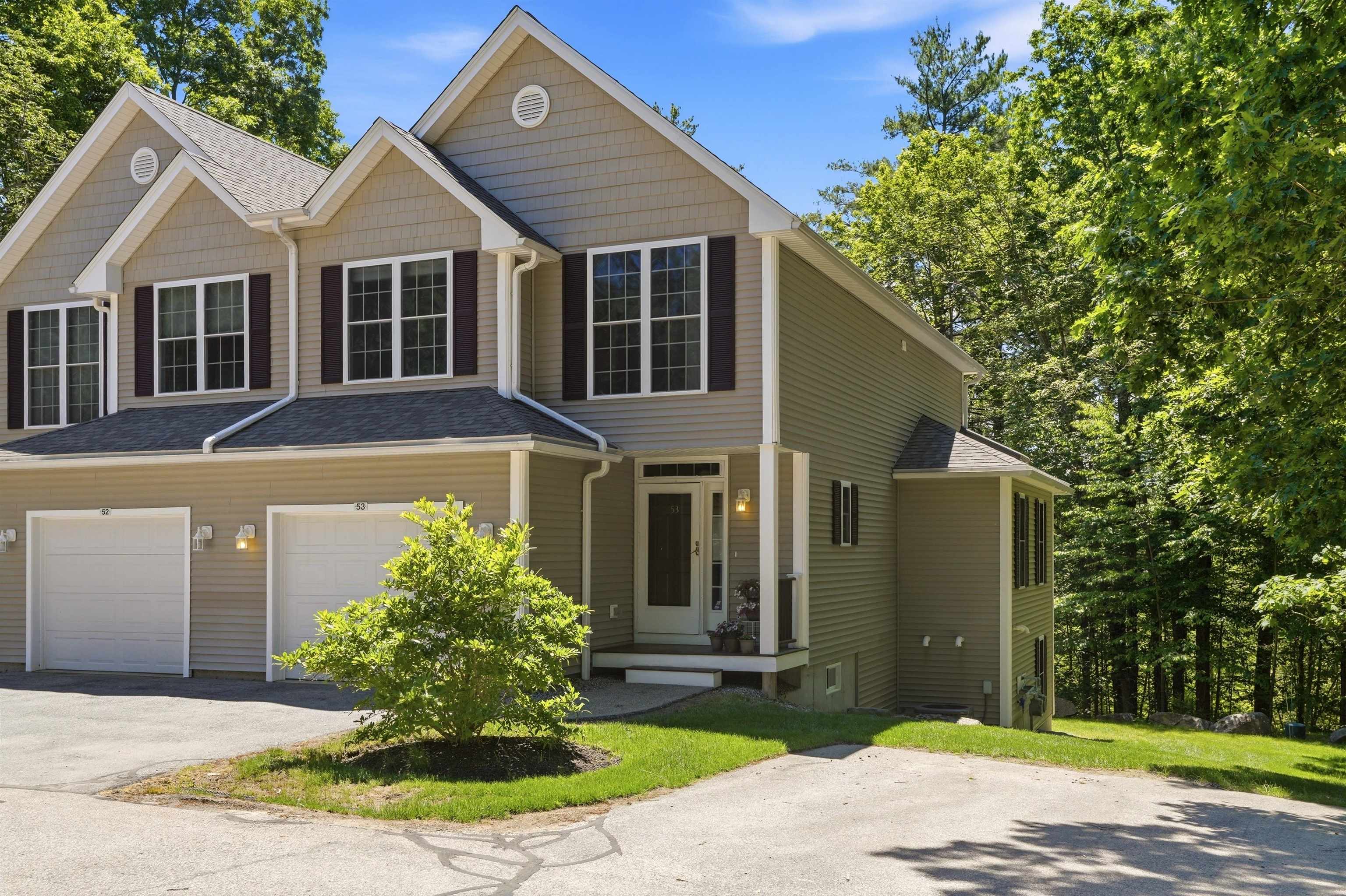53 Magnolia Ln, Newmarket, NH 03857