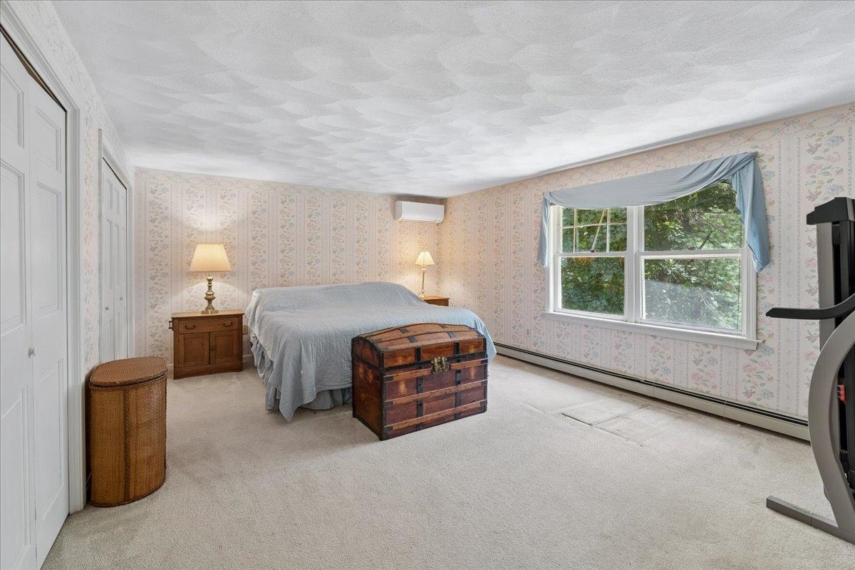 28 Brick Mill Rd, Bedford, NH 03110