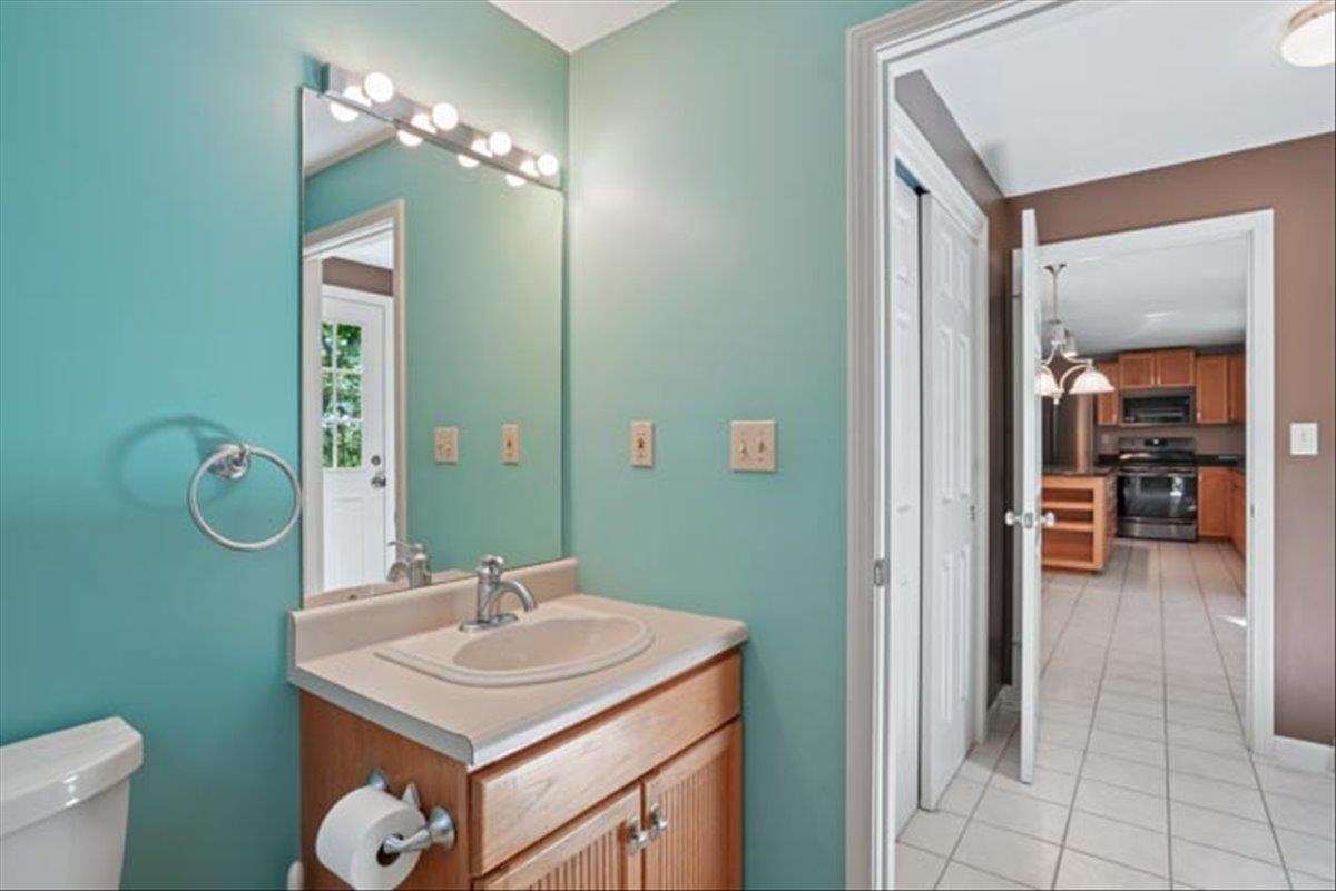 153 Fleming St, Manchester, NH 03104
