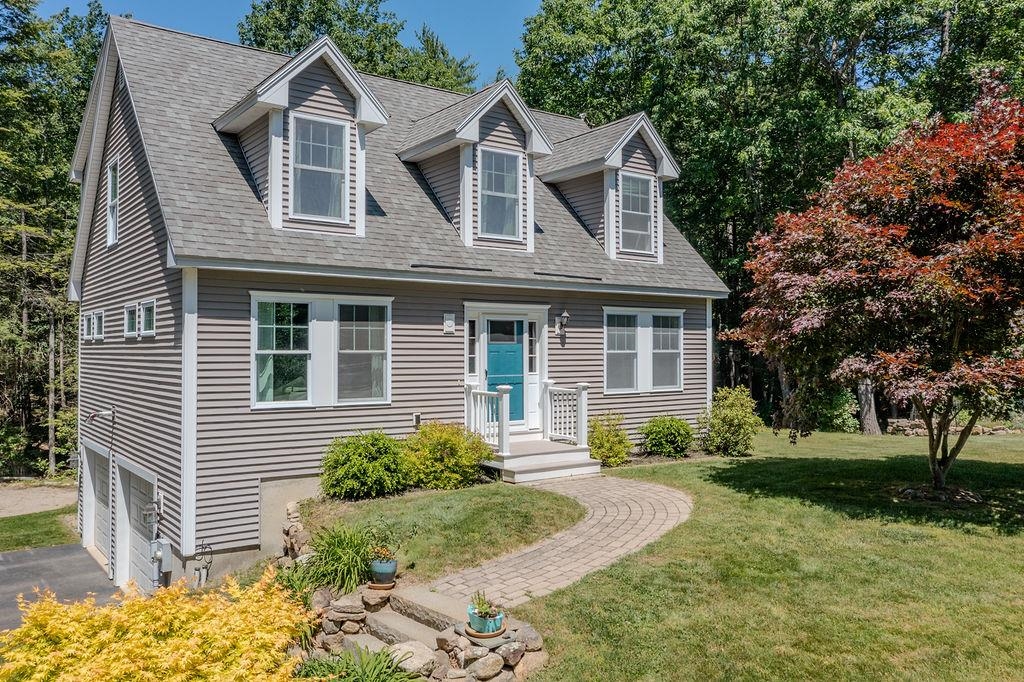 2 Gerrior Dr, Nottingham, NH 03290