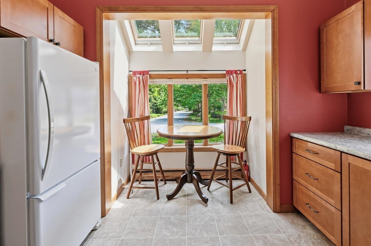 5 Fairchild Dr, Durham, NH 03824