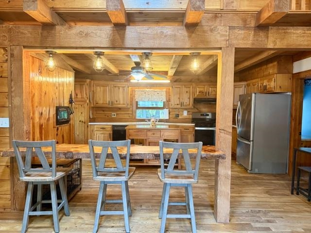 83 Main St, Sandown, NH 03873
