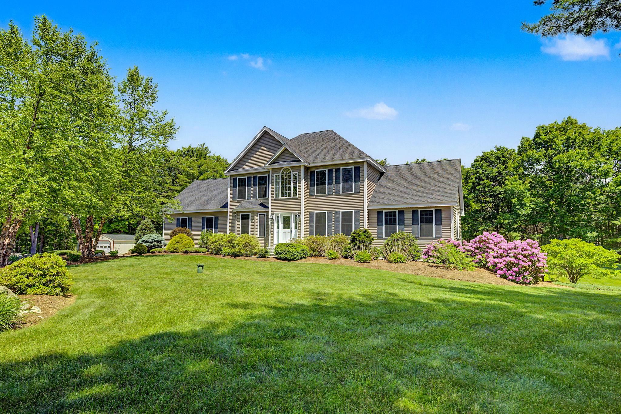 92 Mallard Dr, Alton, NH 03809