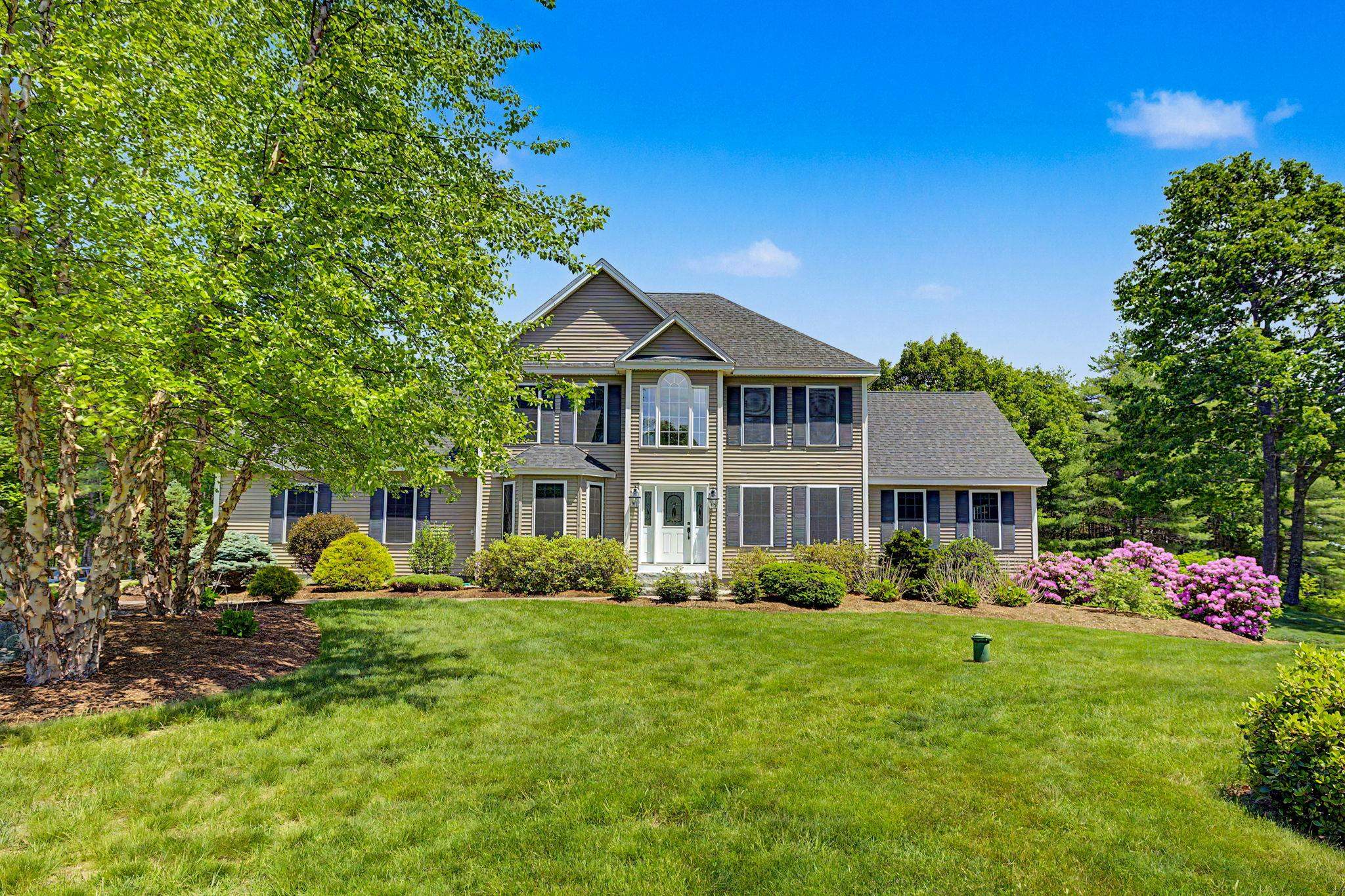 92 Mallard Dr, Alton, NH 03809