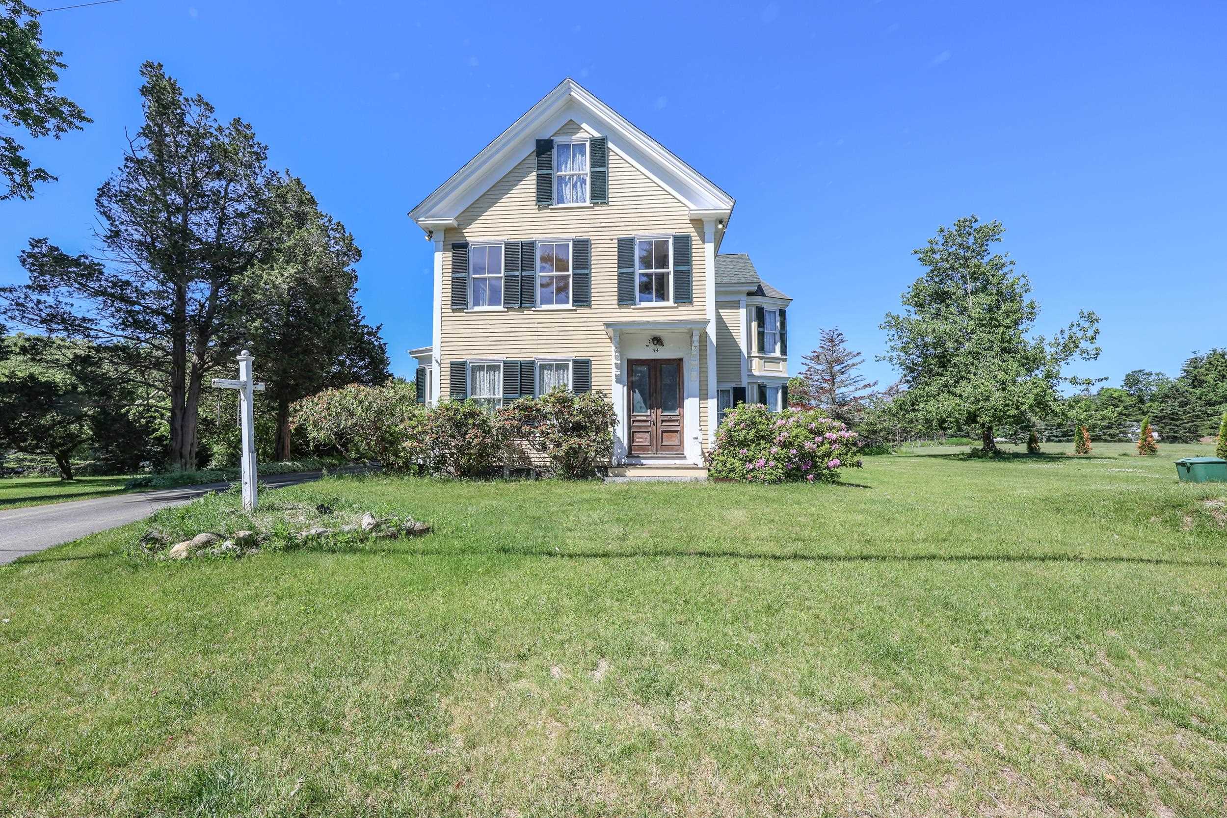 34 Post Rd #3, North Hampton, NH 03862