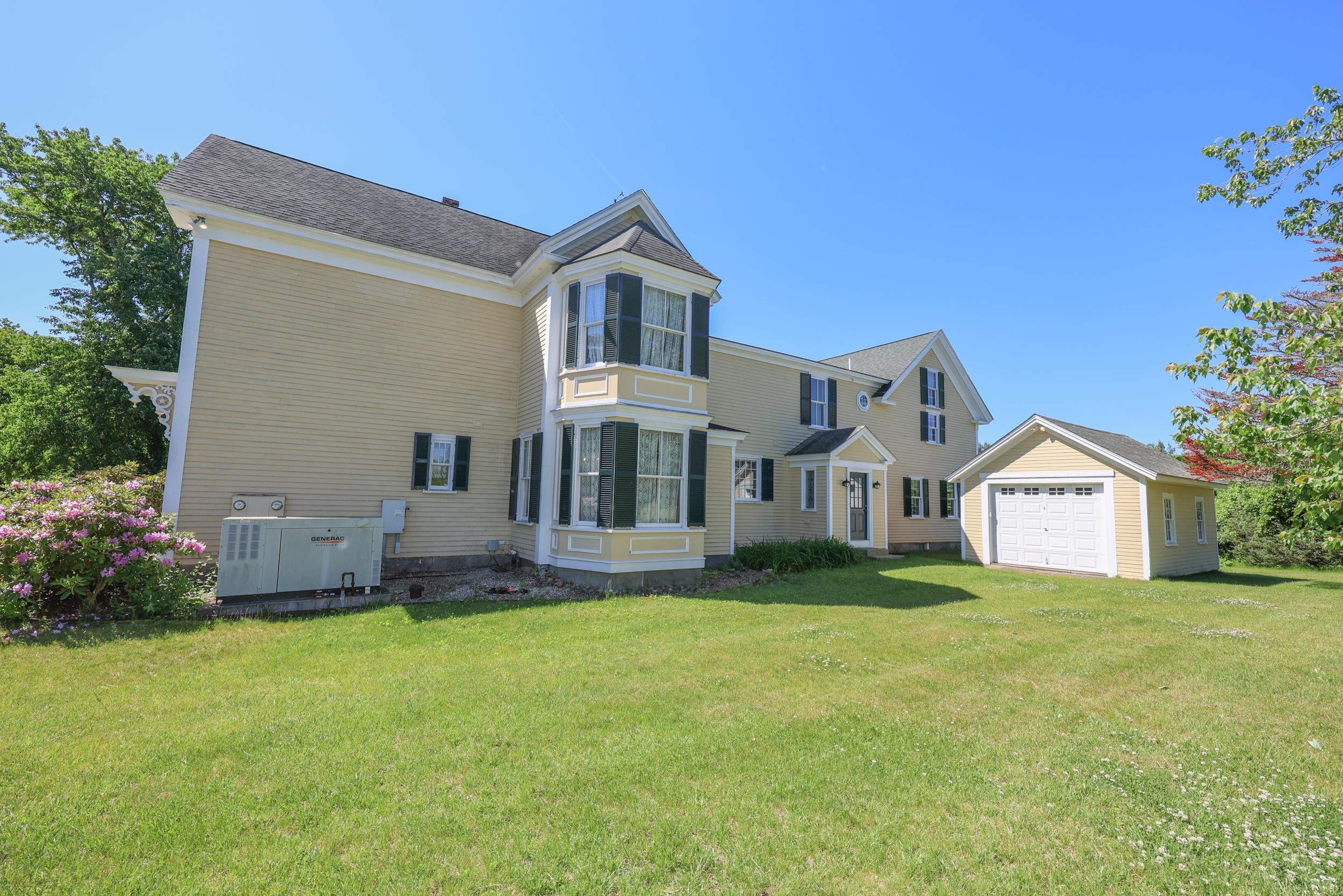 34 Post Rd #3, North Hampton, NH 03862