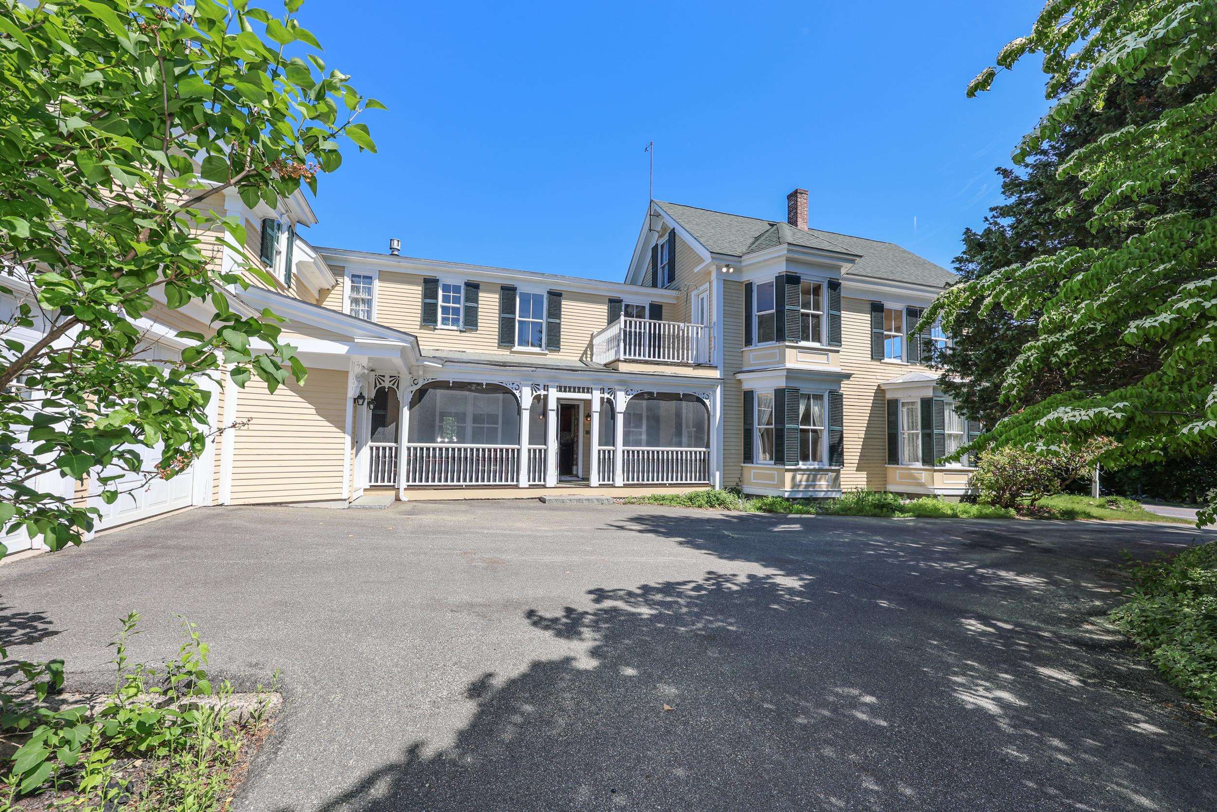 34 Post Rd #3, North Hampton, NH 03862