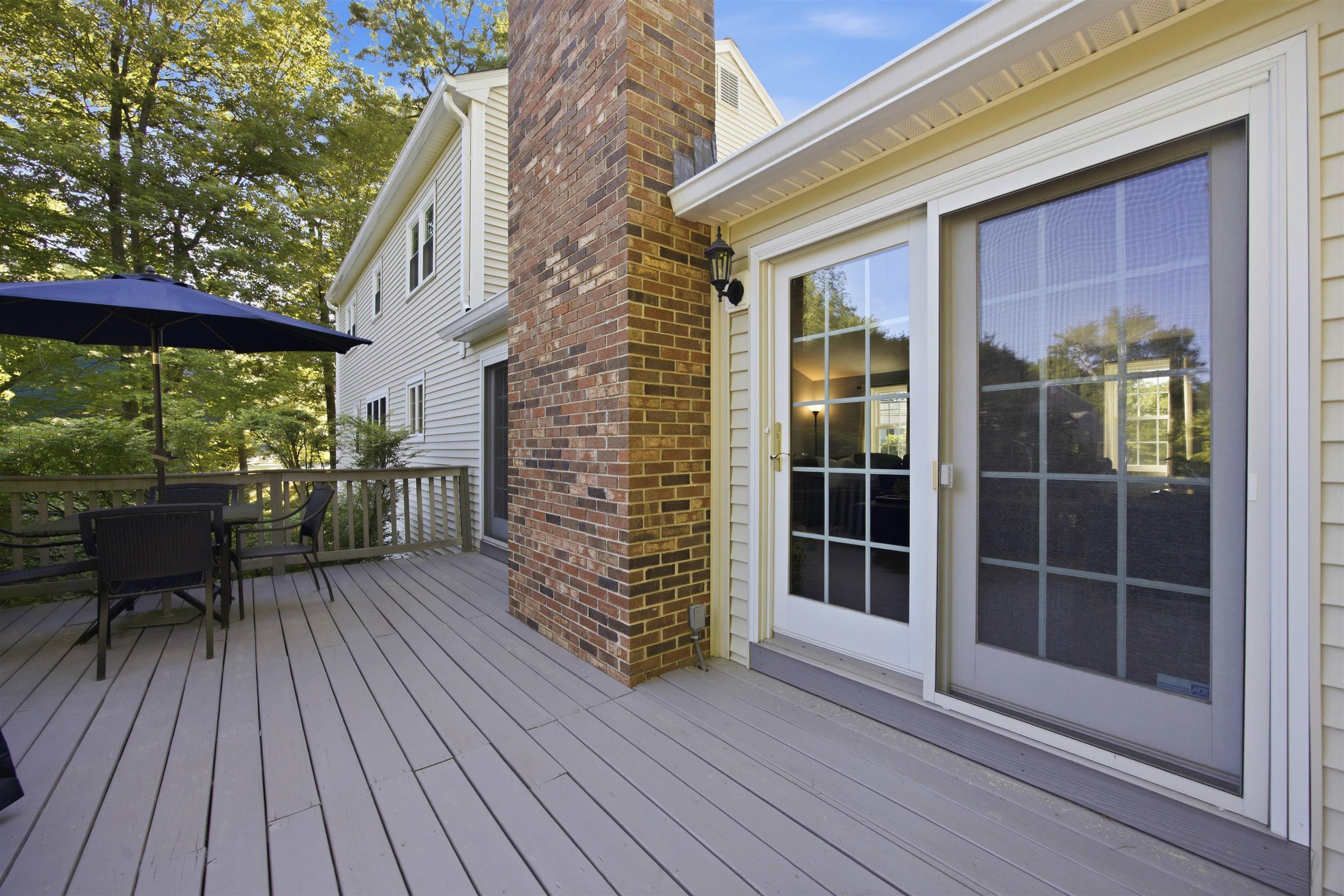 8 Bennington Rd, Nashua, NH 03064