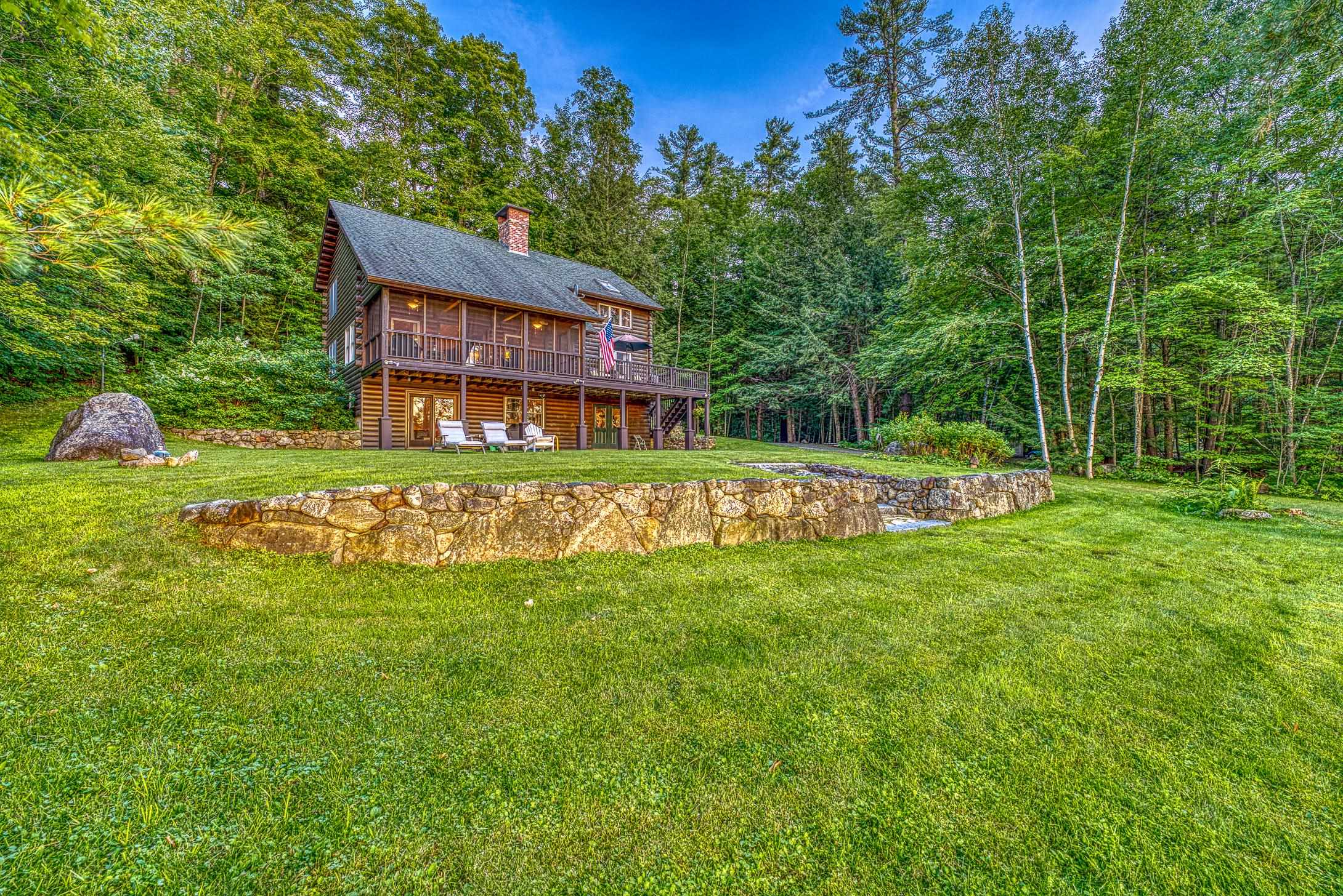 11 Squamasee Rd, Holderness, NH 03245