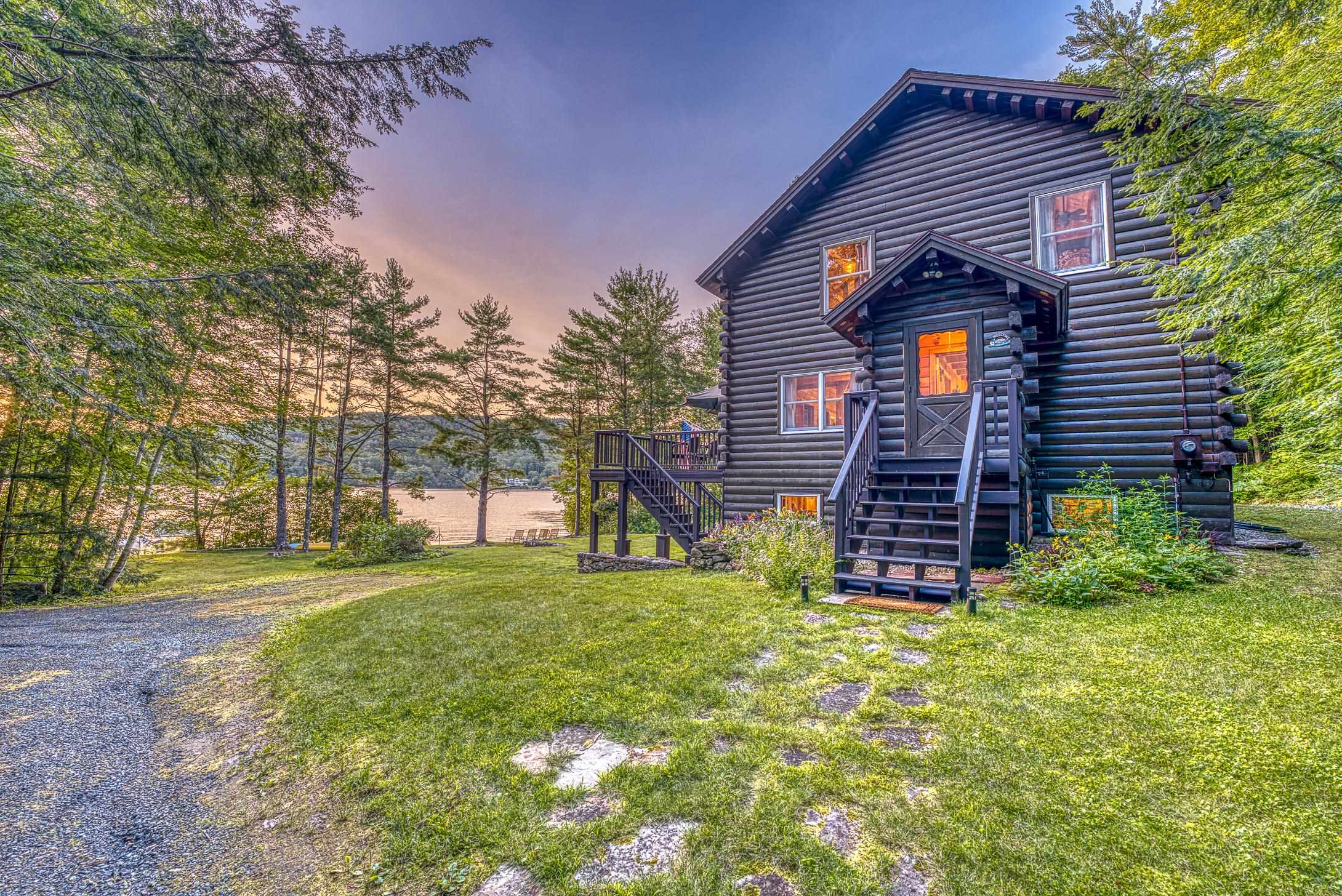 11 Squamasee Rd, Holderness, NH 03245