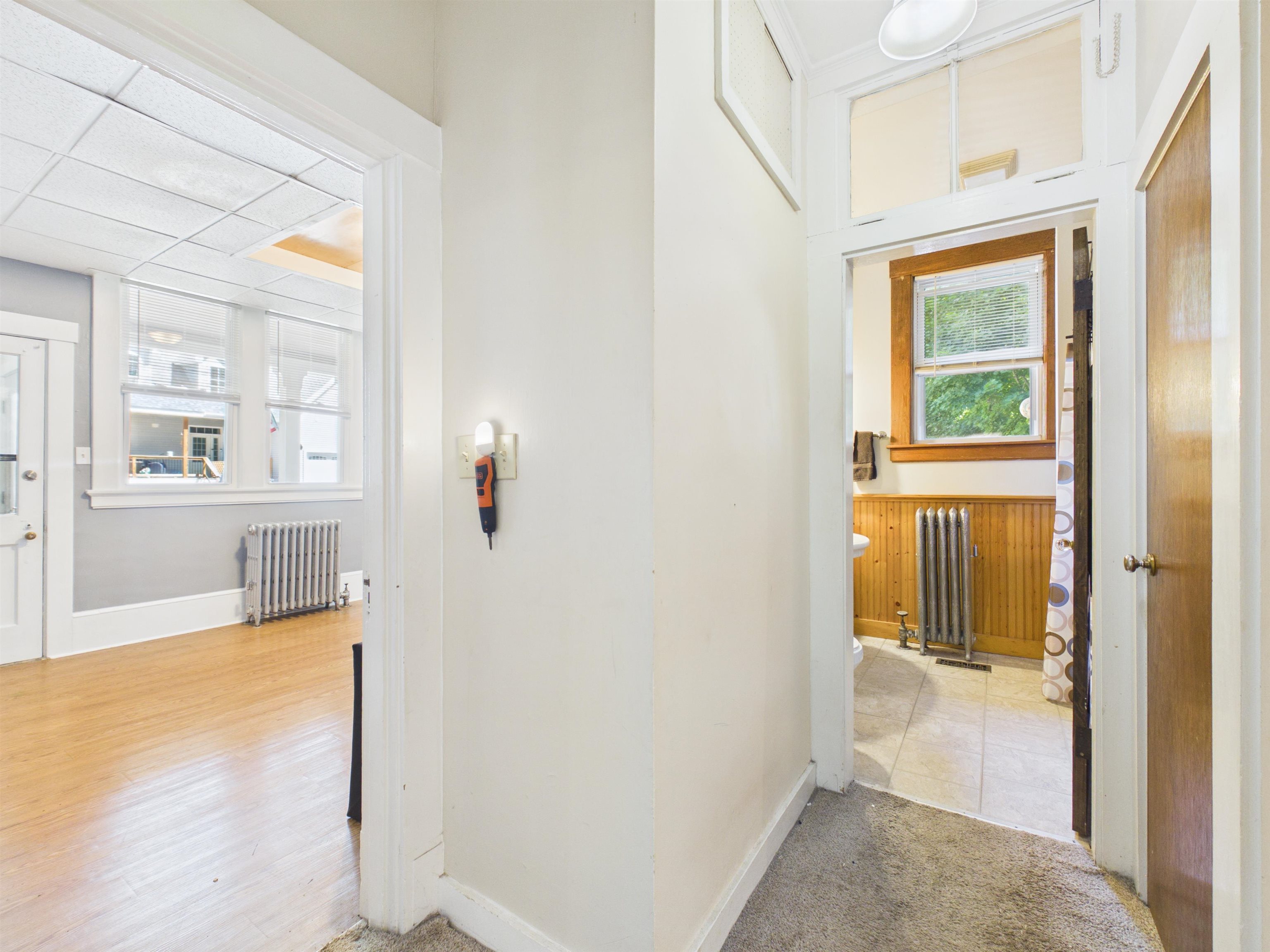 77 High St, Hinsdale, NH 03451