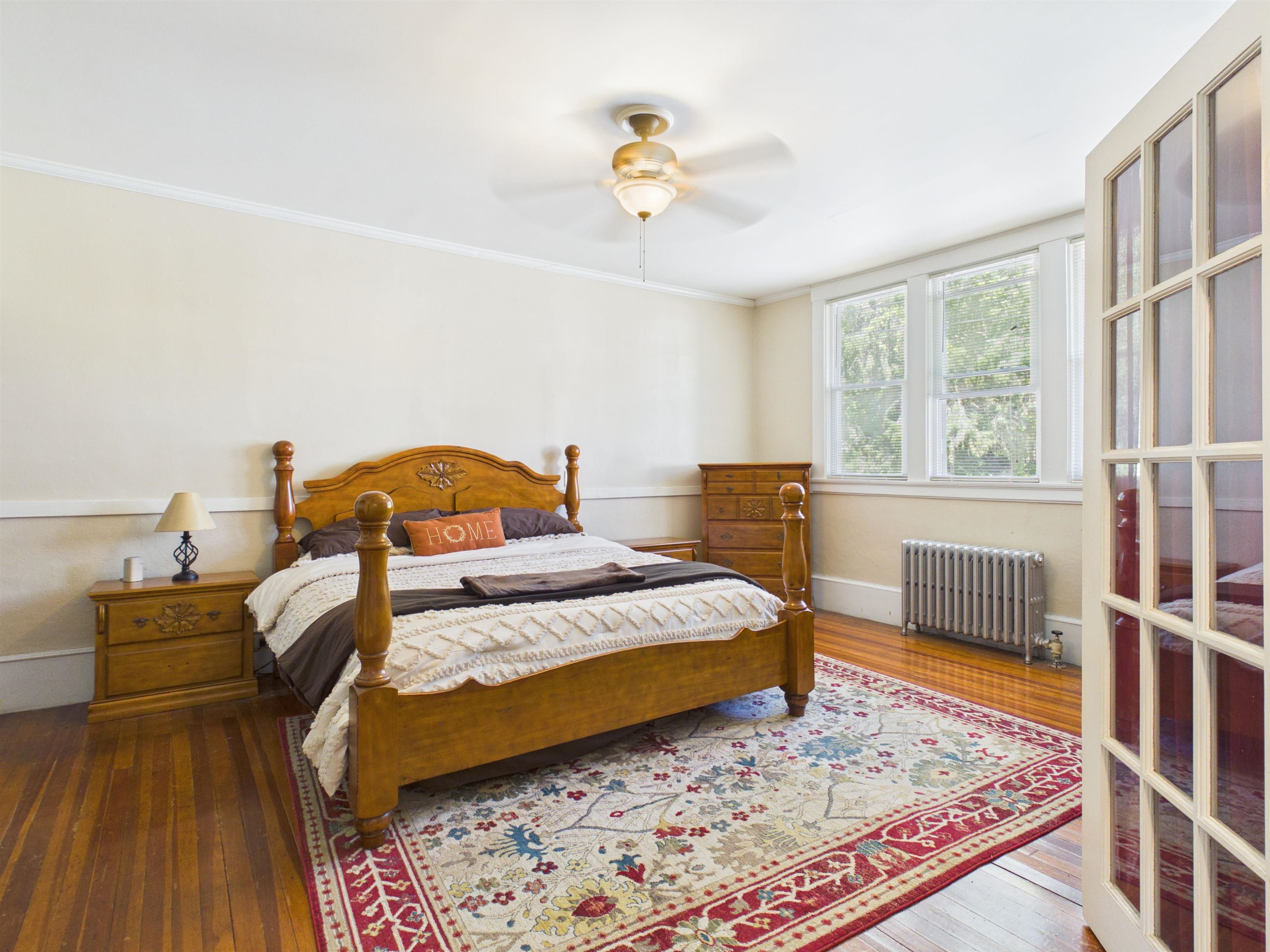 77 High St, Hinsdale, NH 03451