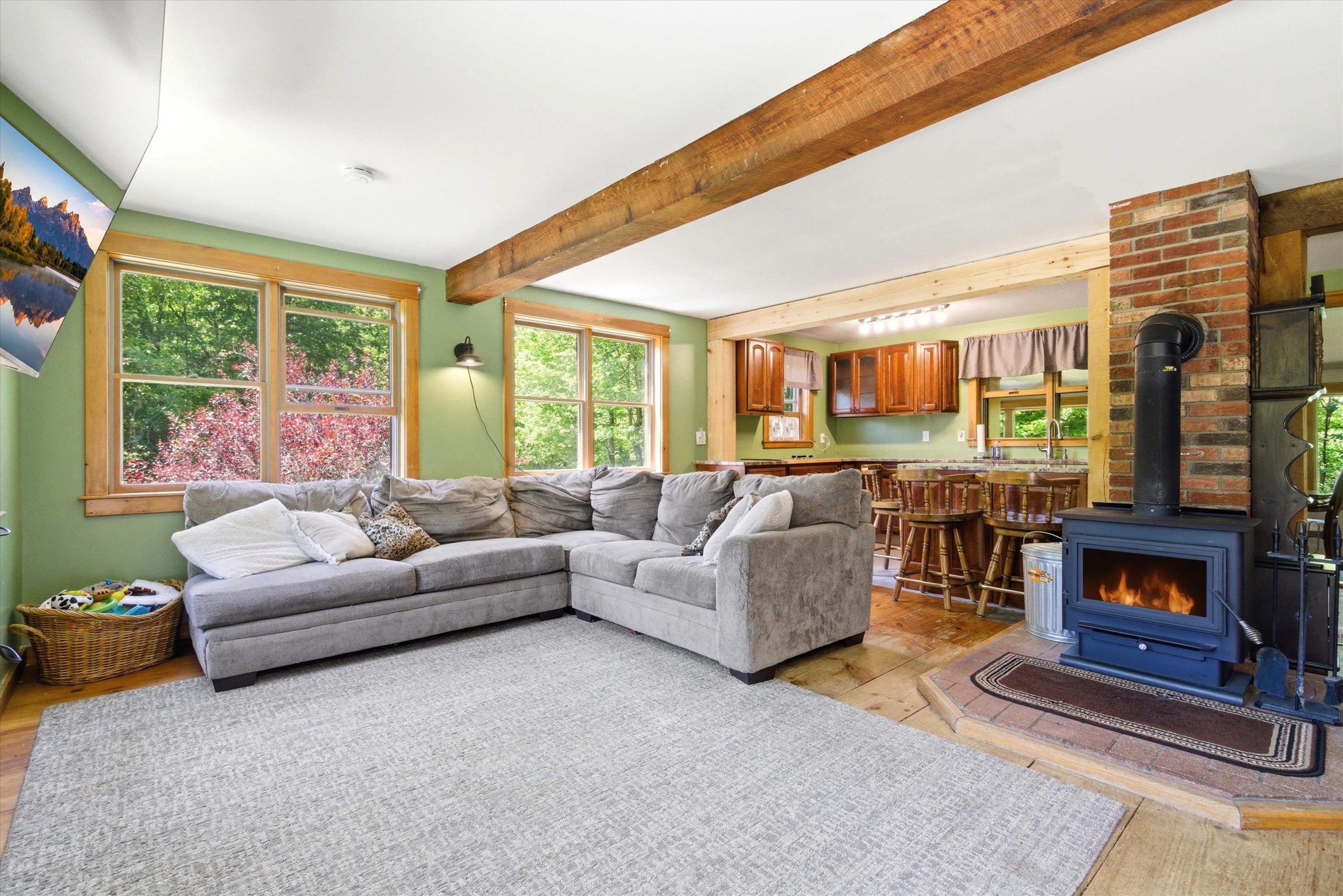 15 Maple View Dr, Bradford, NH 03221