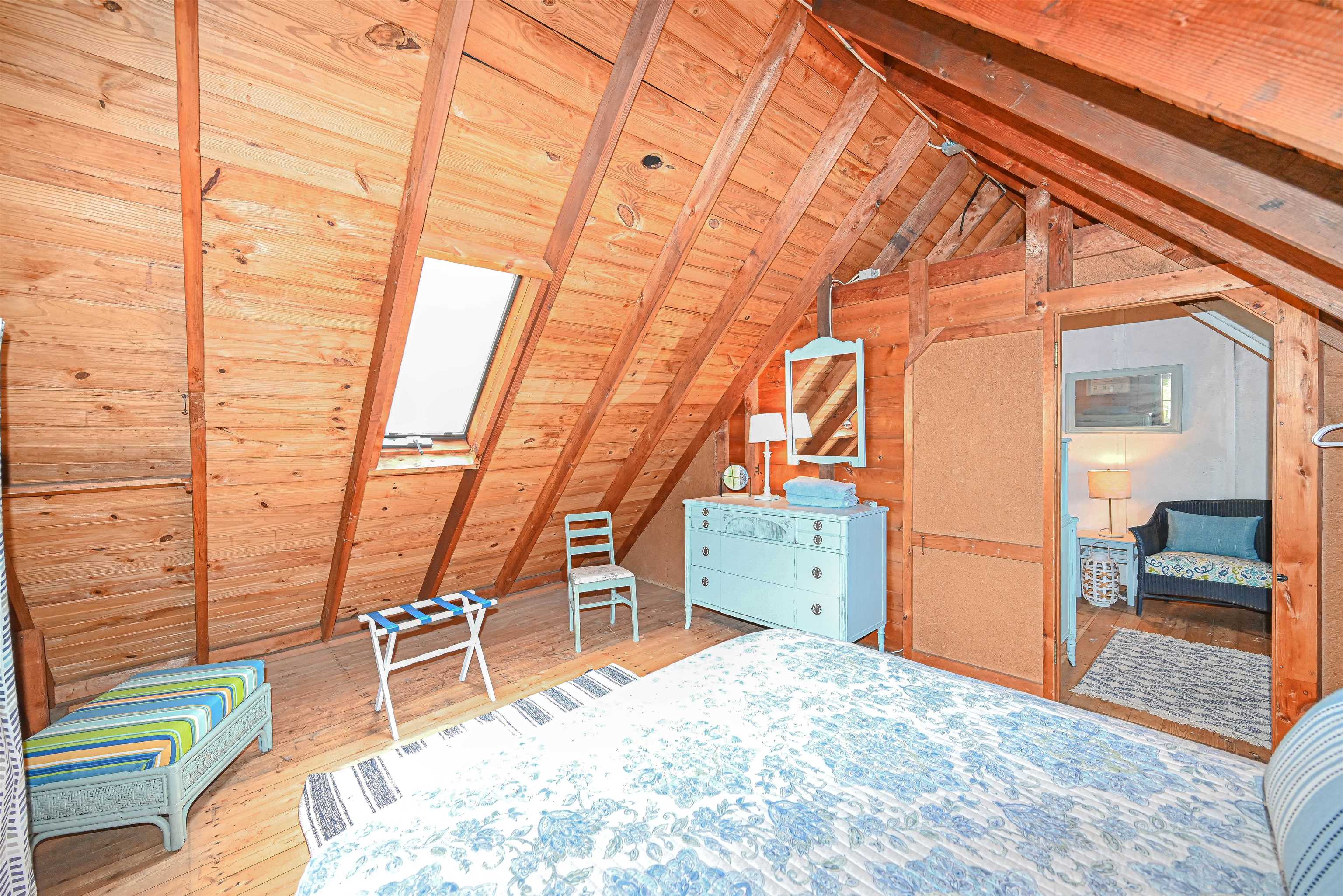 Skylights Upstairs 25491802